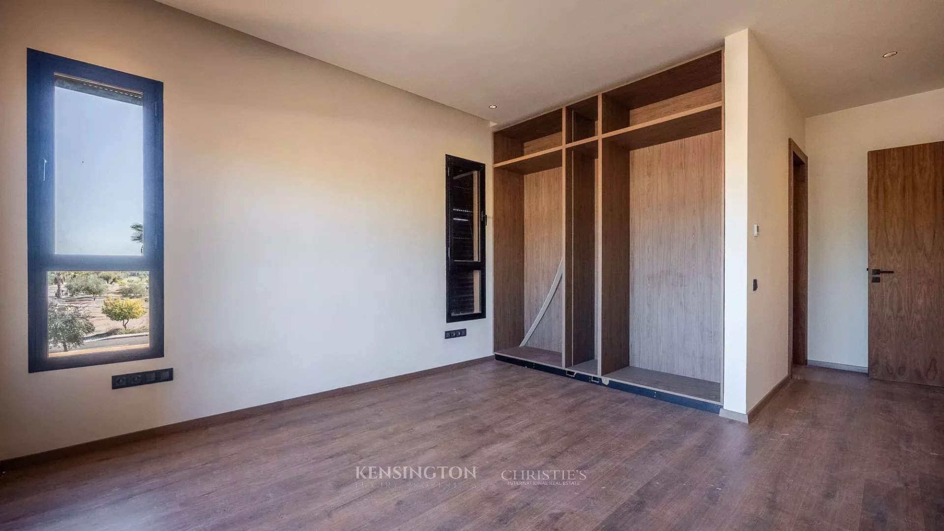 5 Bedroom Villa/Townhouse's Image 25