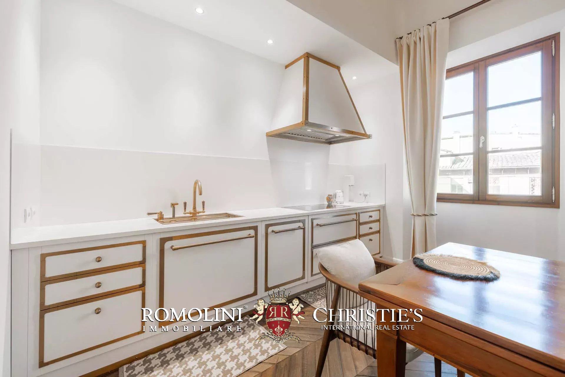3 Bedroom Apartment/Flat's Image 5