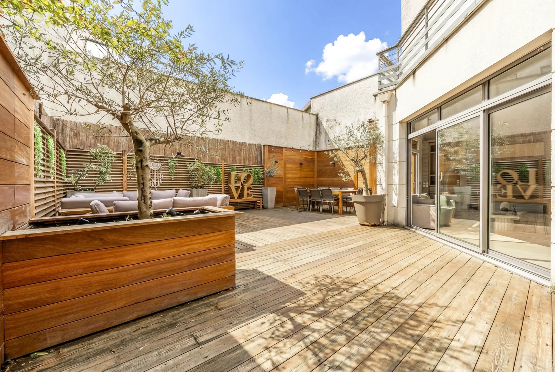 Agence immobilière de 