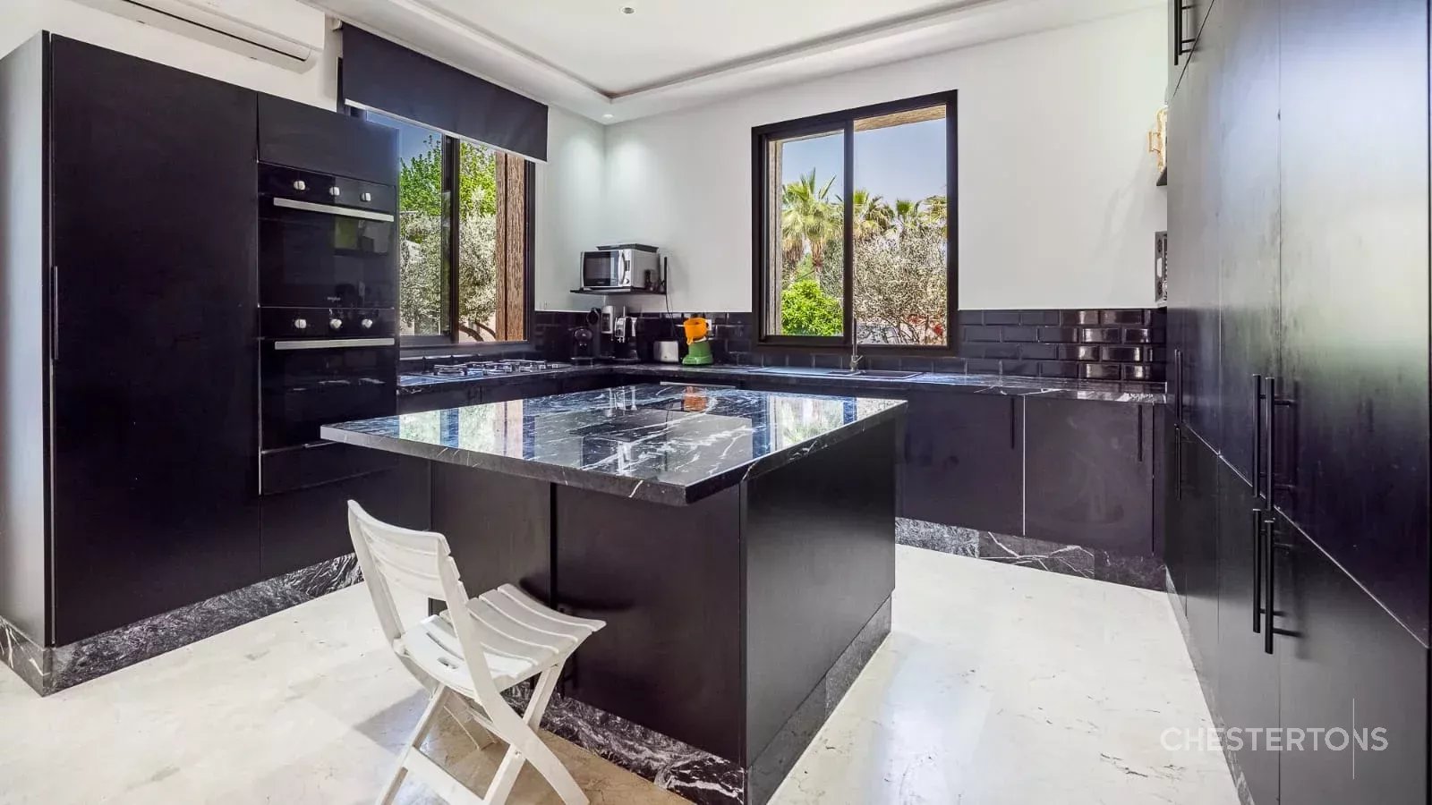 Image of Villa - 6 Bedrooms for Sale in Marrakech-Ménara-Marrakech-Morocco, Image 13