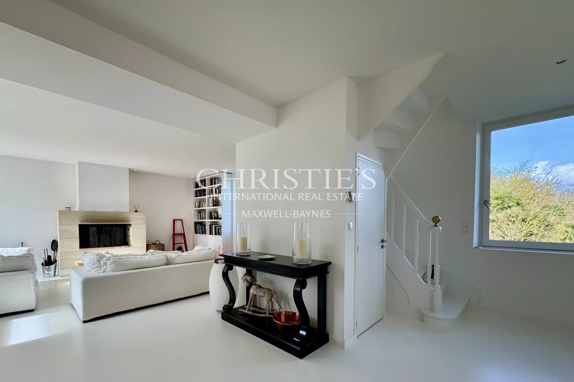 6 Bedroom Villa/Townhouse's Image 10