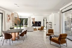 New contemporary villa in Mougins — photo 2 of 4