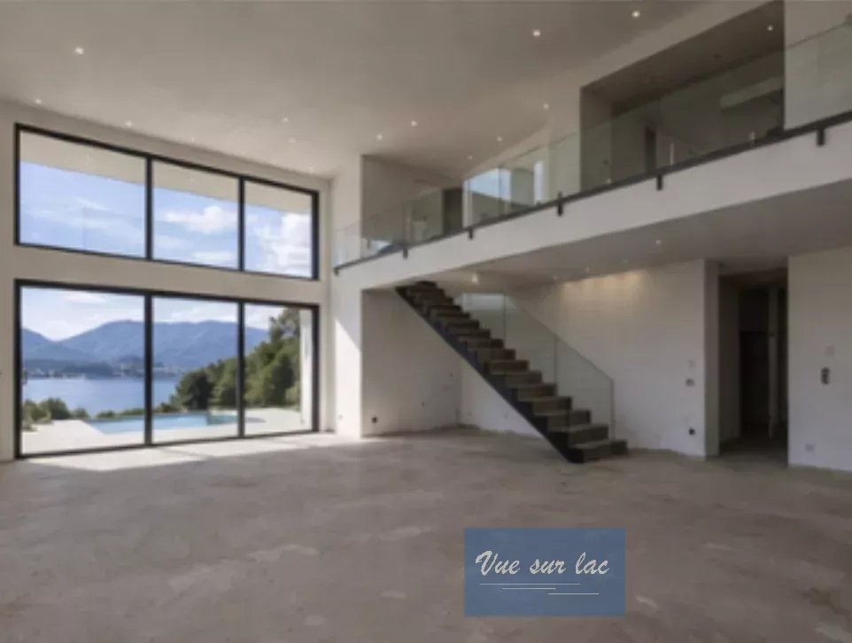 Propriété exclusive avec vue lac – Résidence secondaire possible