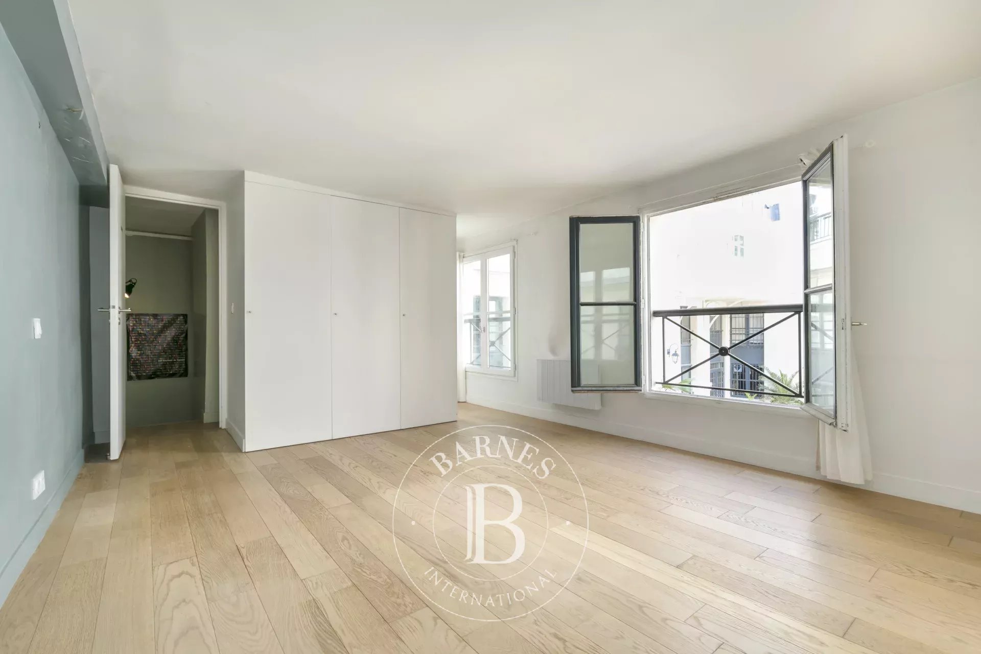 Daire Paris 1er - picture 8