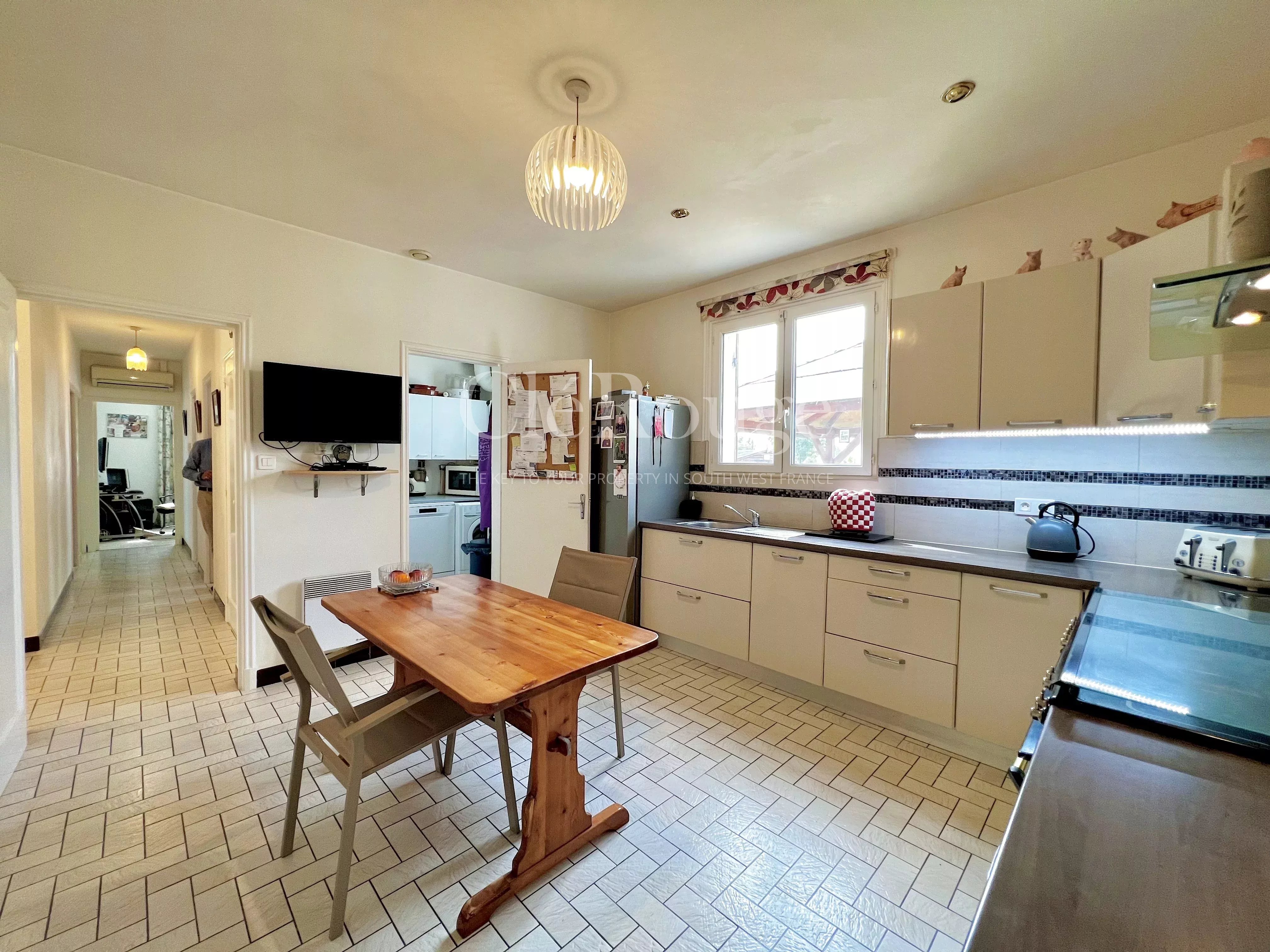 Proche de Duras - Maison de plain-pied avec 3 chambres et un jardin d'environ 2160m².