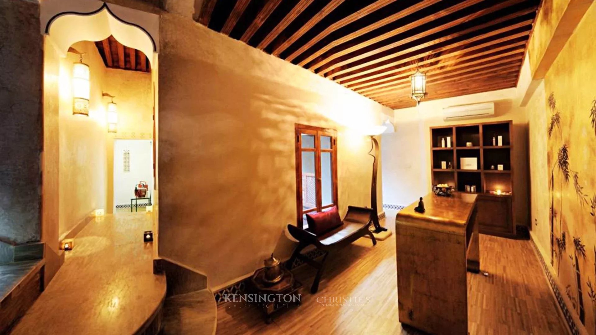 10 Bedroom Villa/Townhouse's Image 11