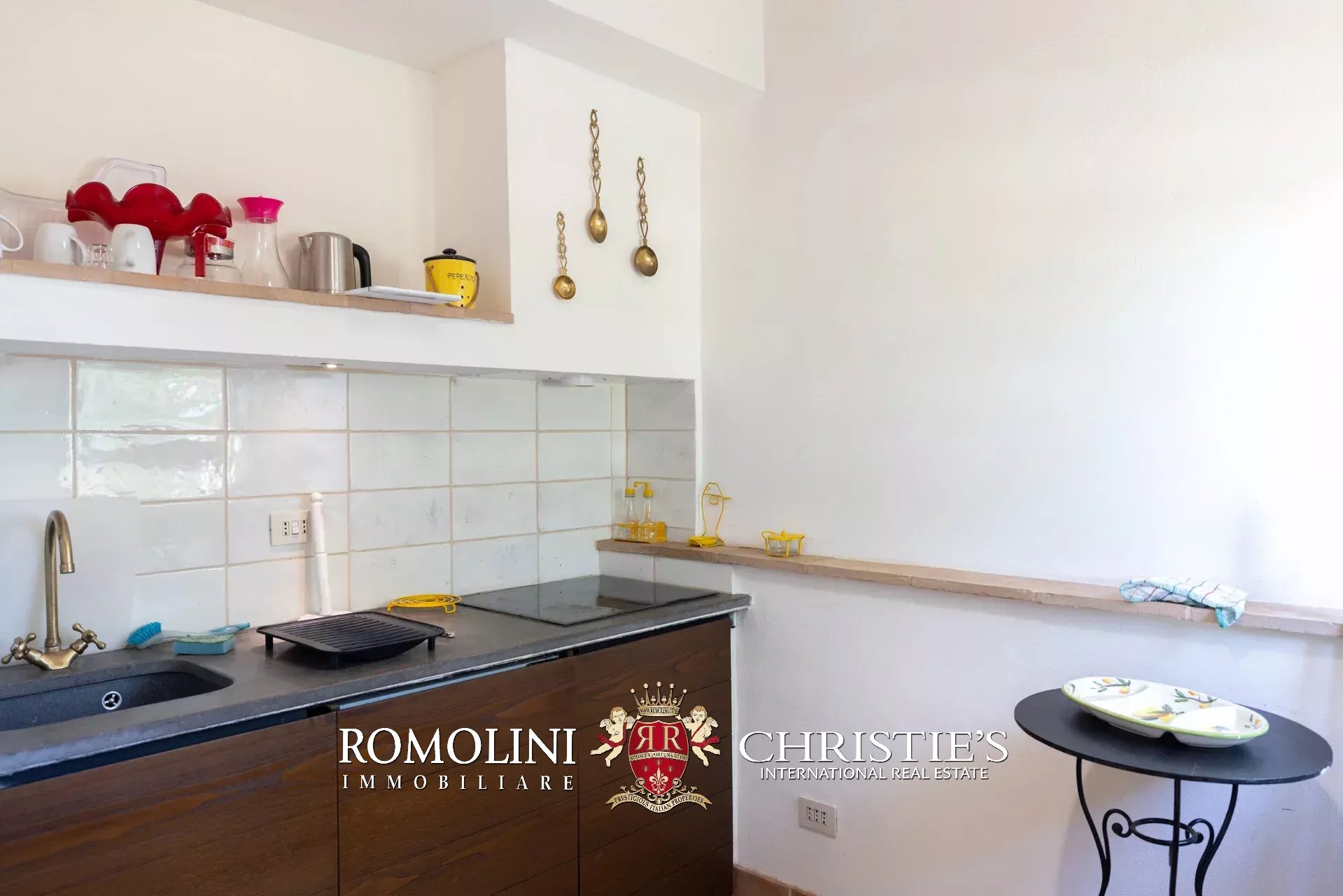 27 Bedroom Villa/Townhouse's Image 93