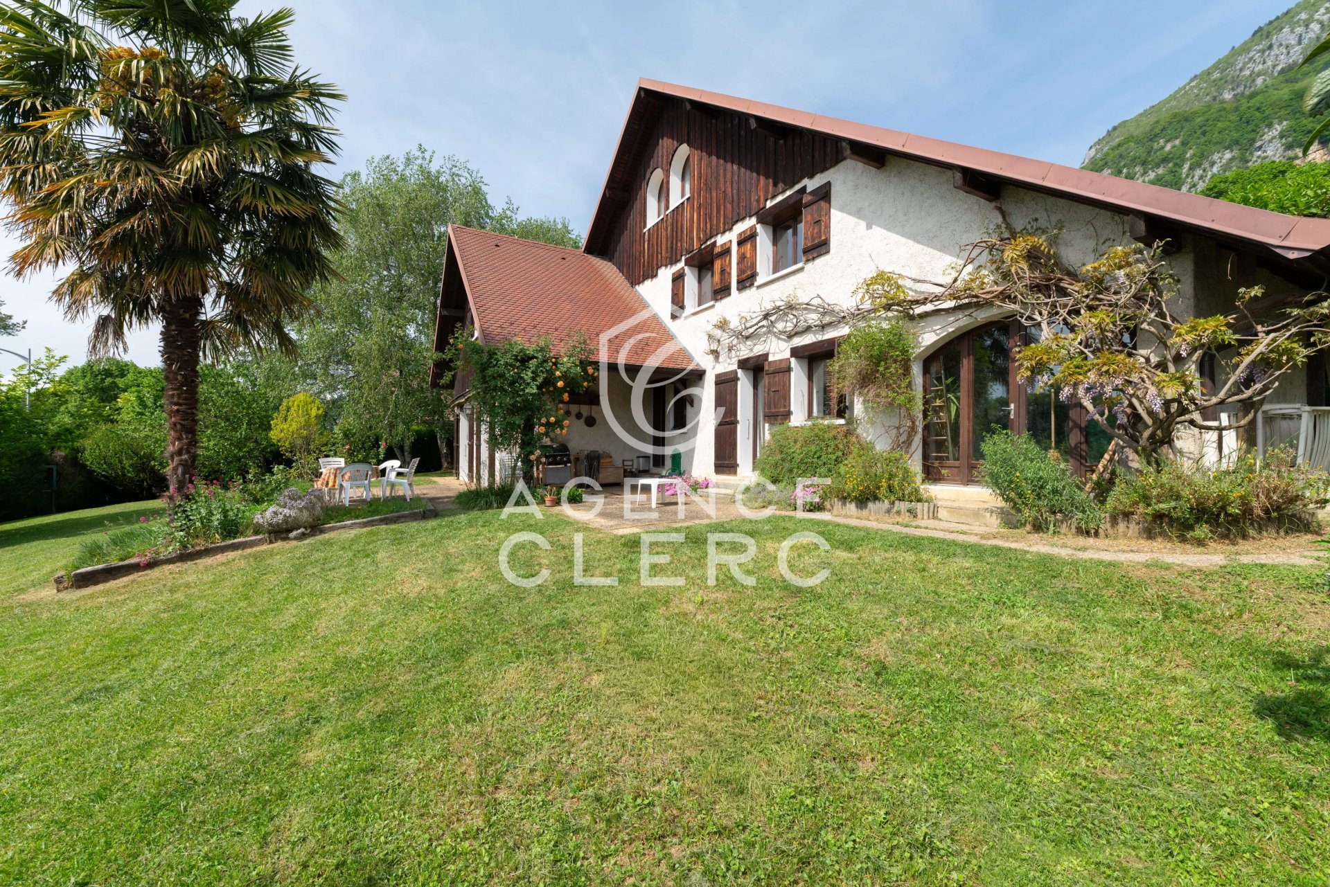 5 Bedroom Villa/Townhouse's Image 6