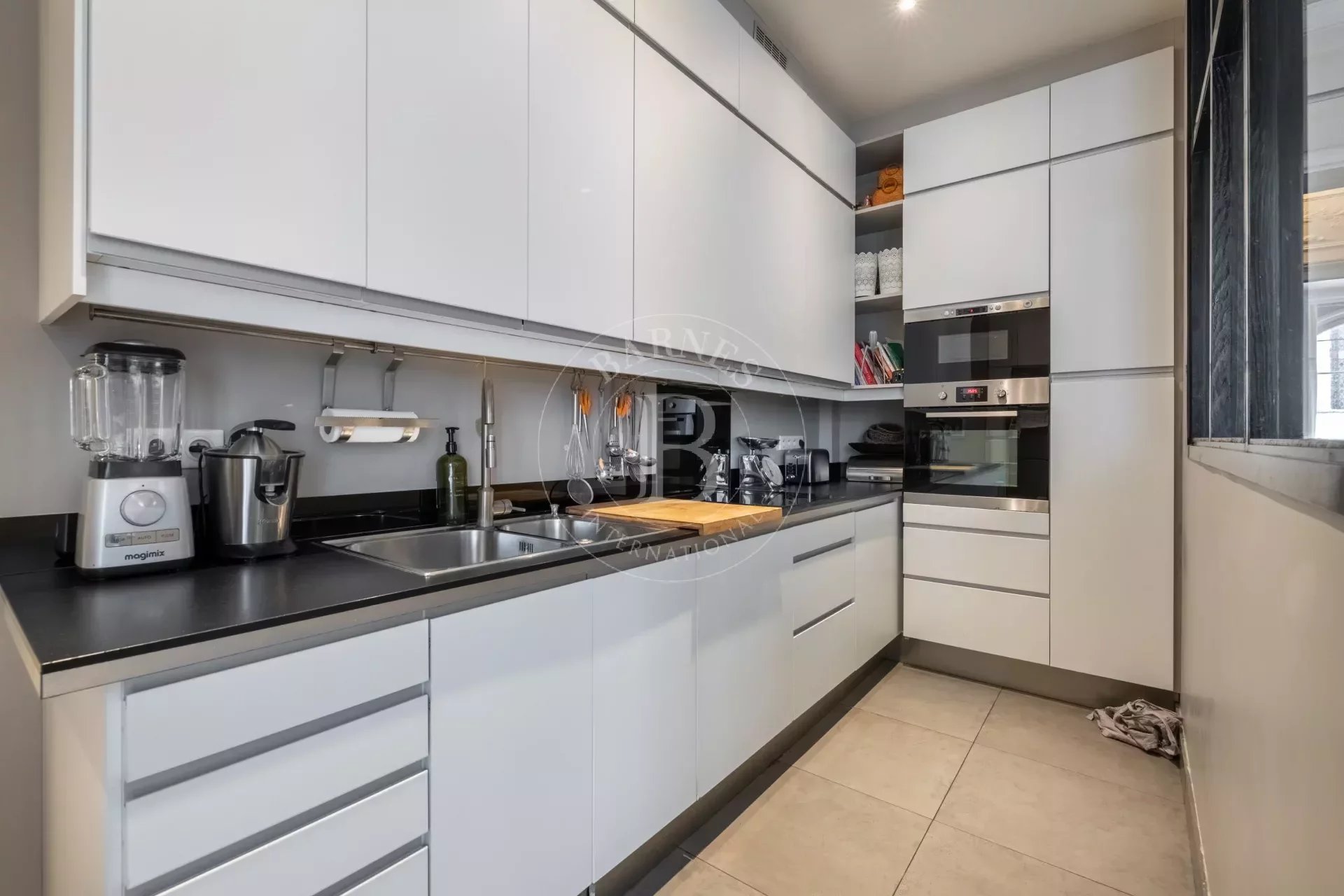 Daire Paris 16ème - picture 9