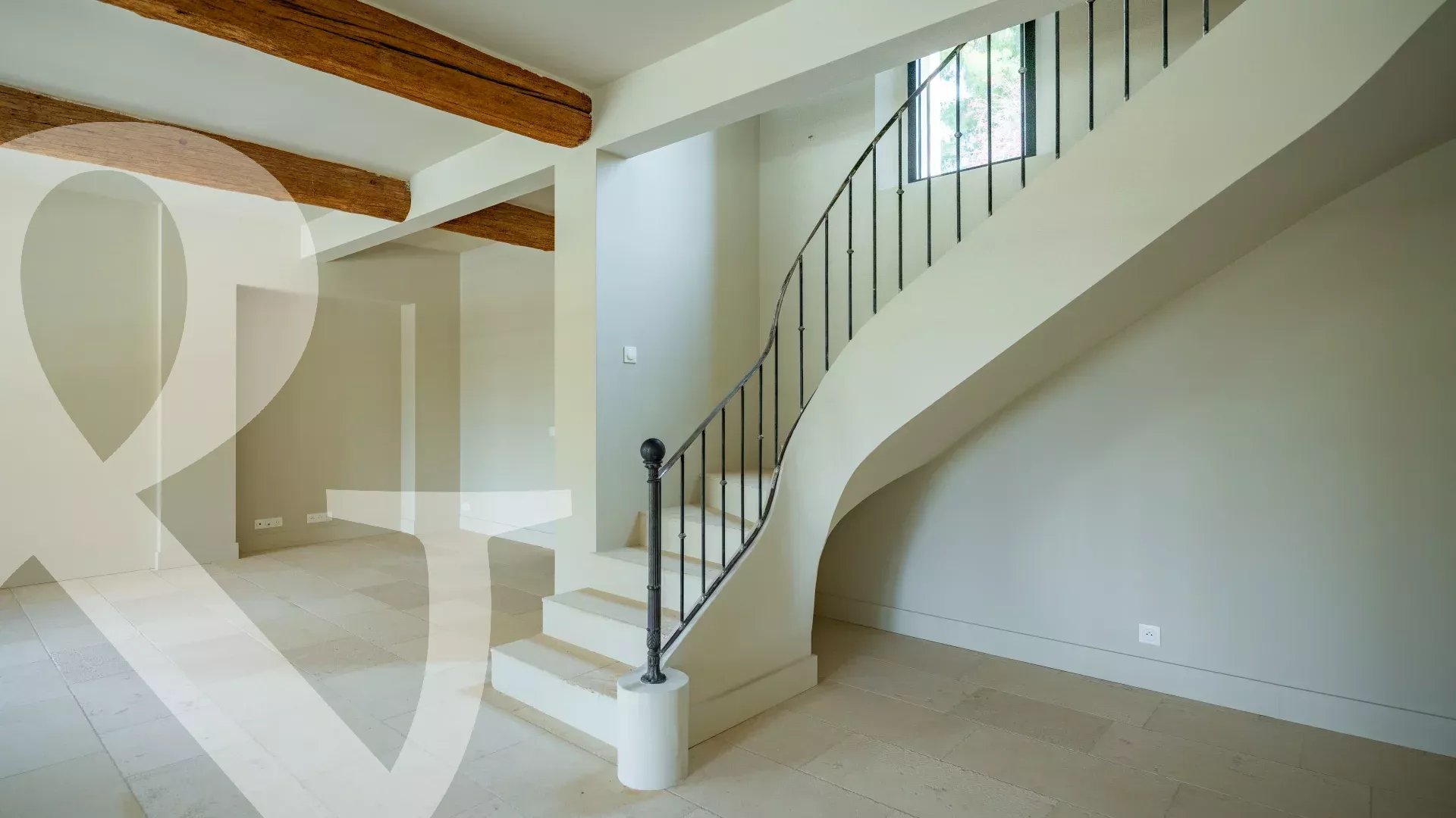 CONSTRUCTION NEUVE A PIED DU VILLAGE