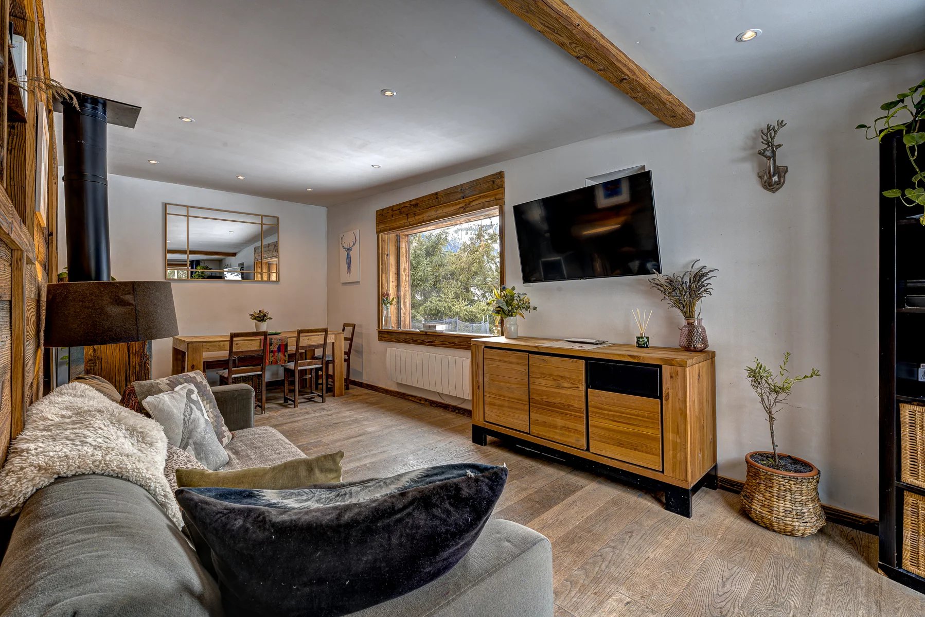 Photo of CHAMONIX - A 2 bedroom chalet surrounded by nature