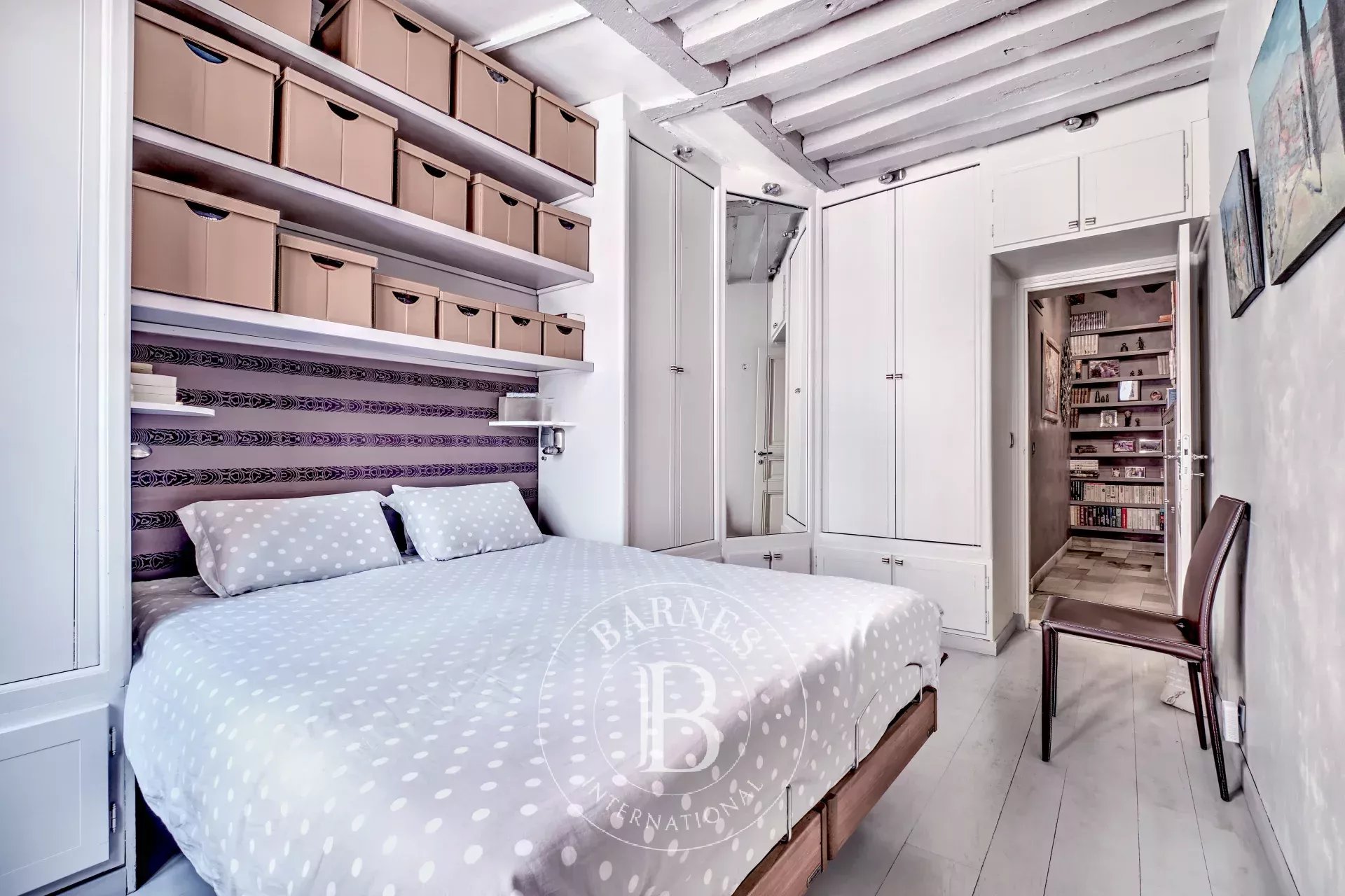 Daire Paris 4ème - picture 11