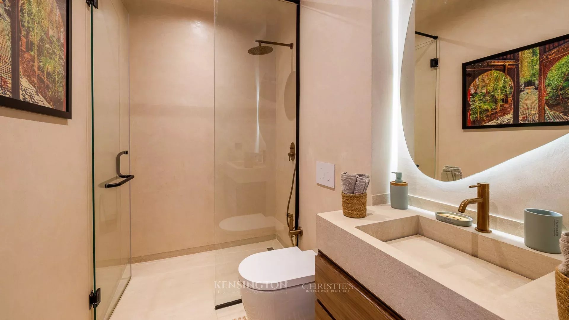 4 Bedroom Villa/Townhouse's Image 26