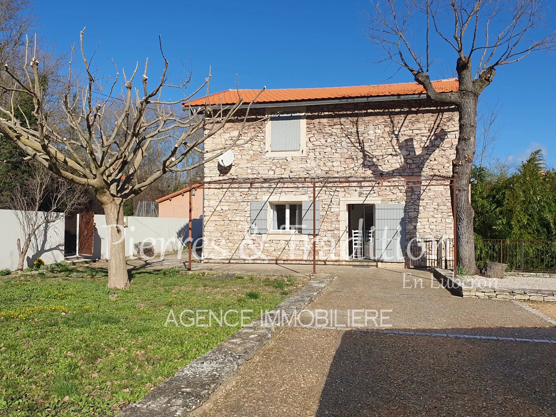 Agence immobilière de Pierres et Tradition en Luberon Apt