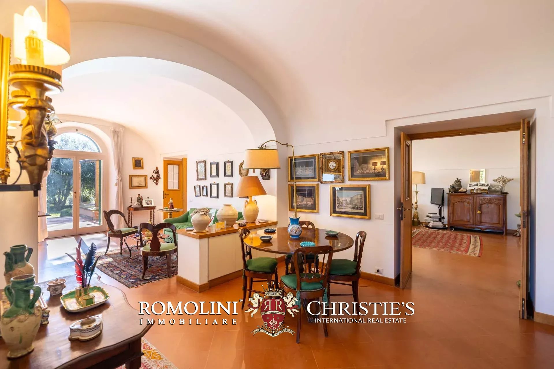 30 Bedroom Villa/Townhouse's Image 31
