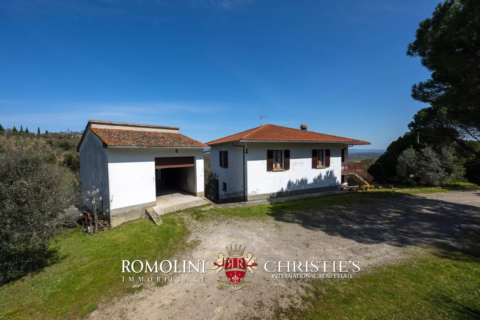 3 Bedroom Villa/Townhouse's Image 5