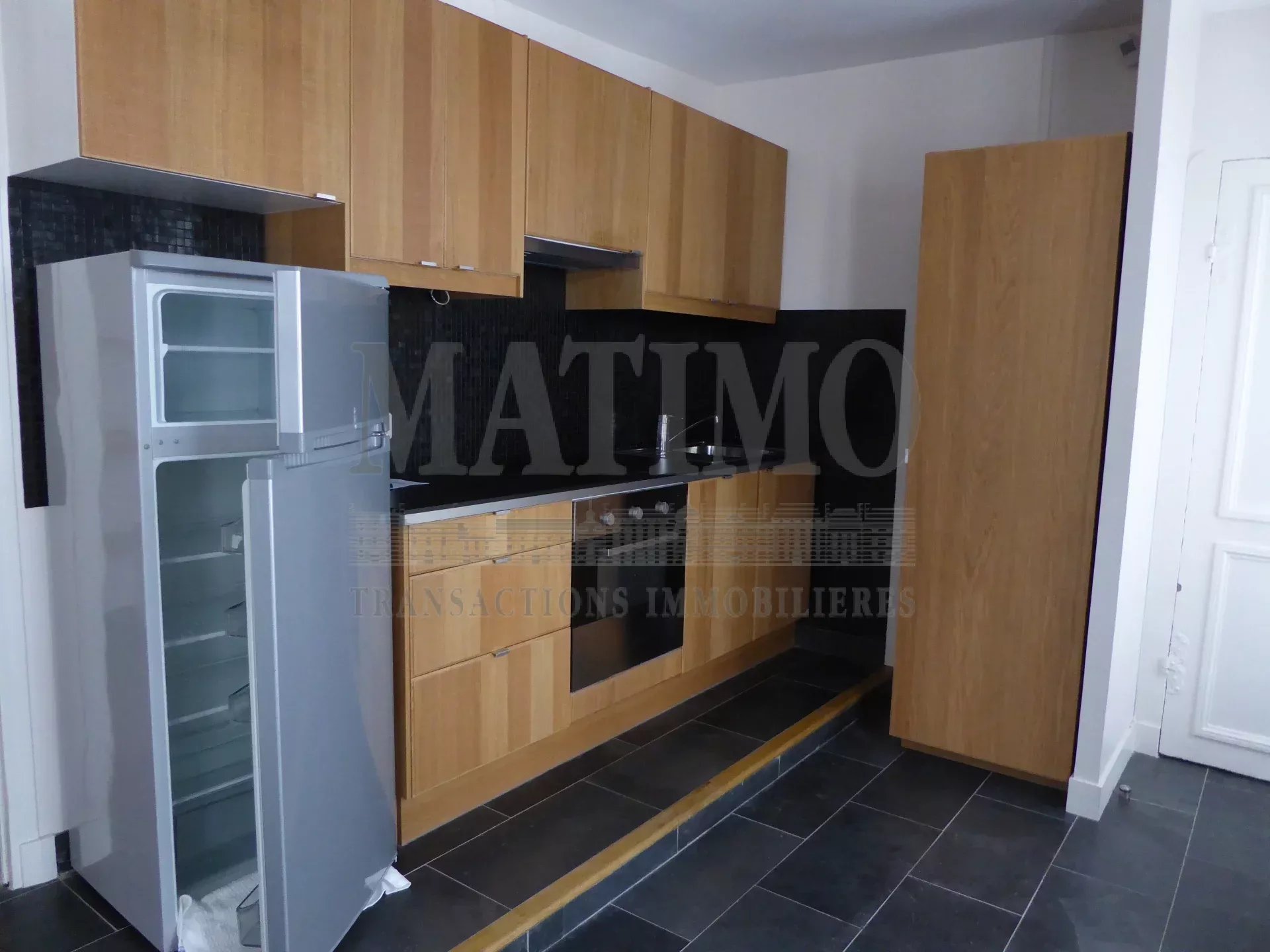 RUE CHABANAIS 75002