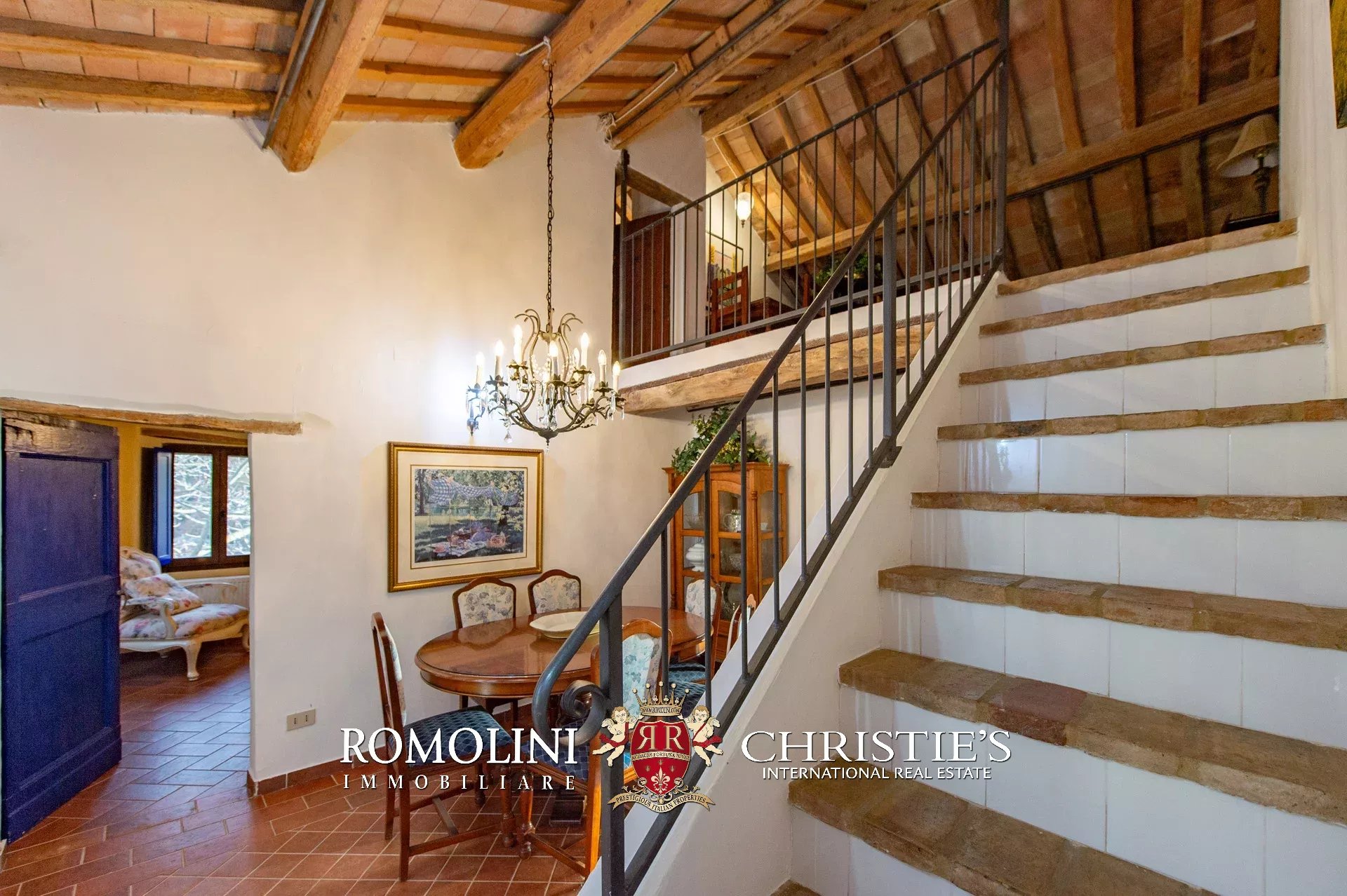 6 Bedroom Villa/Townhouse's Image 10
