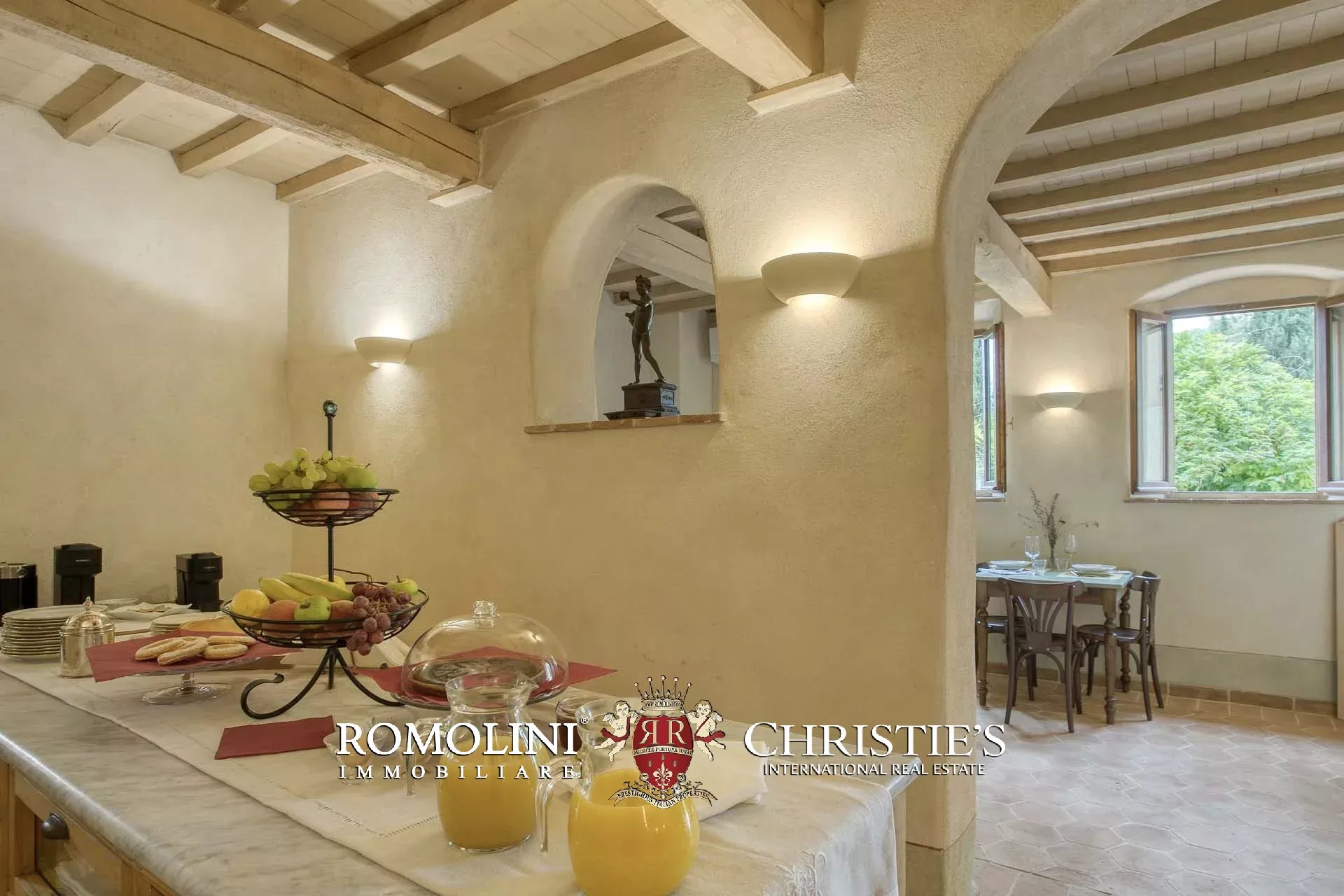 13 Bedroom Villa/Townhouse's Image 83