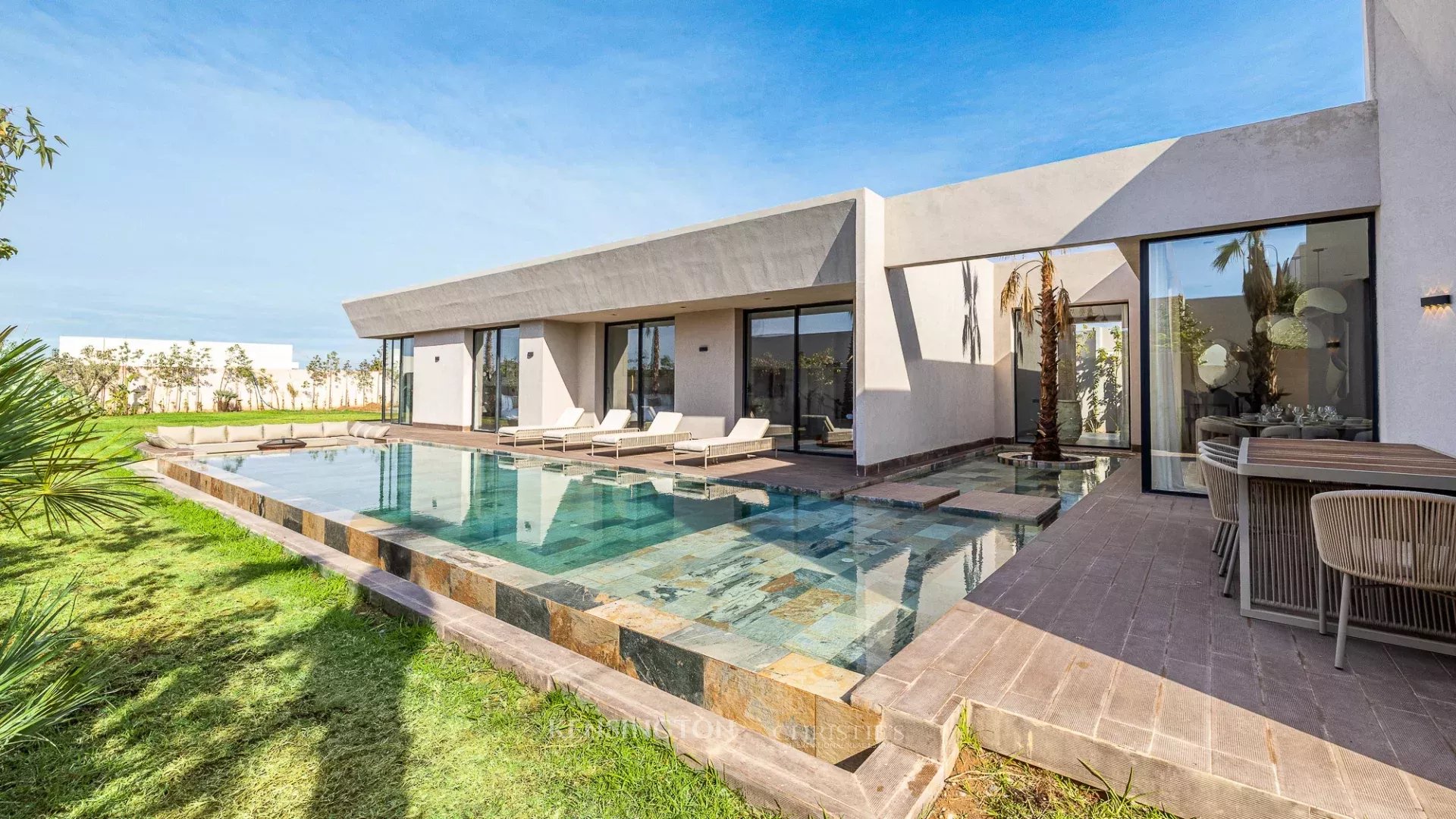 5 Bedroom Villa/Townhouse's Image 6