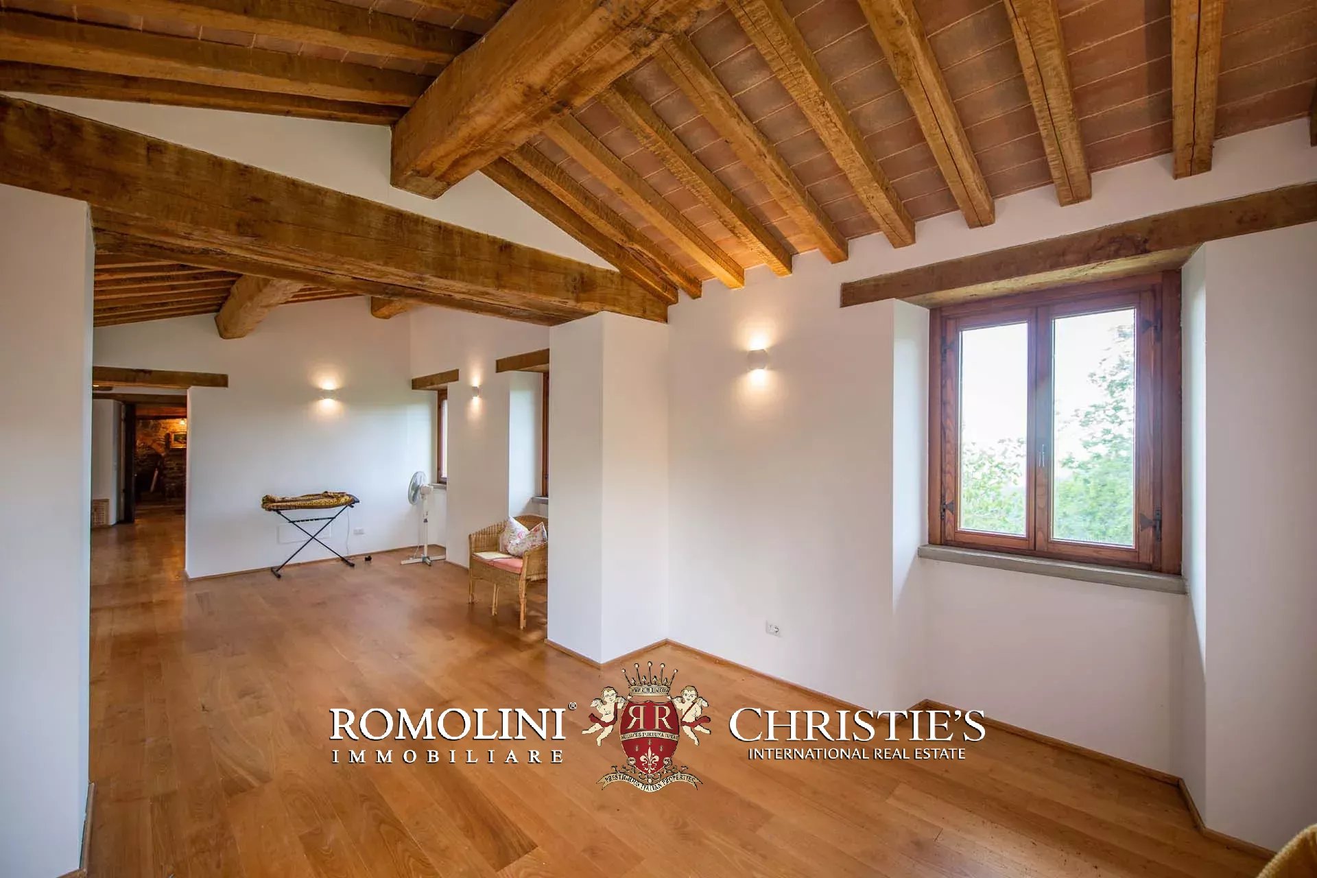 8 Bedroom Villa/Townhouse's Image 62