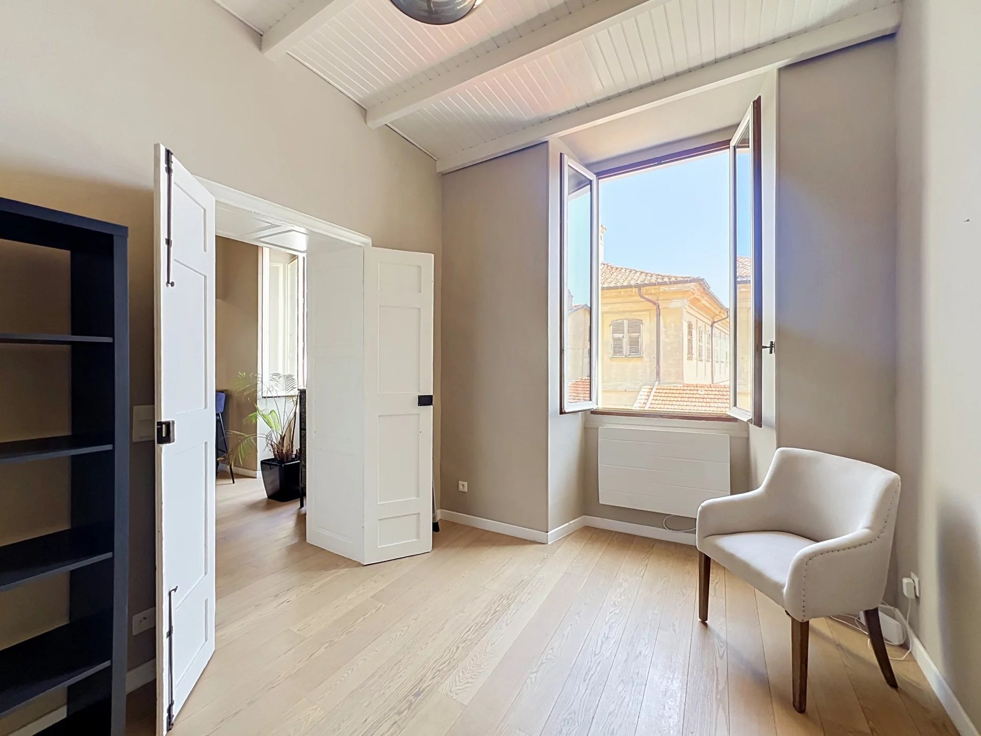 Appartamento luminoso con vista mare a Menton