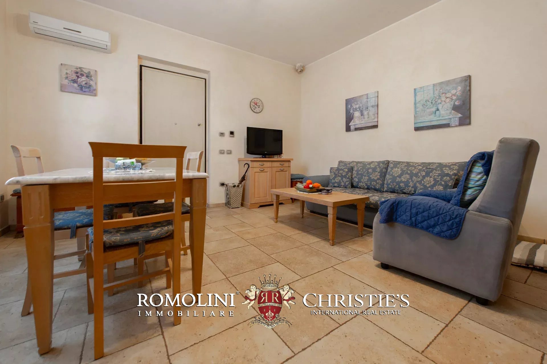 10 Bedroom Villa/Townhouse's Image 82
