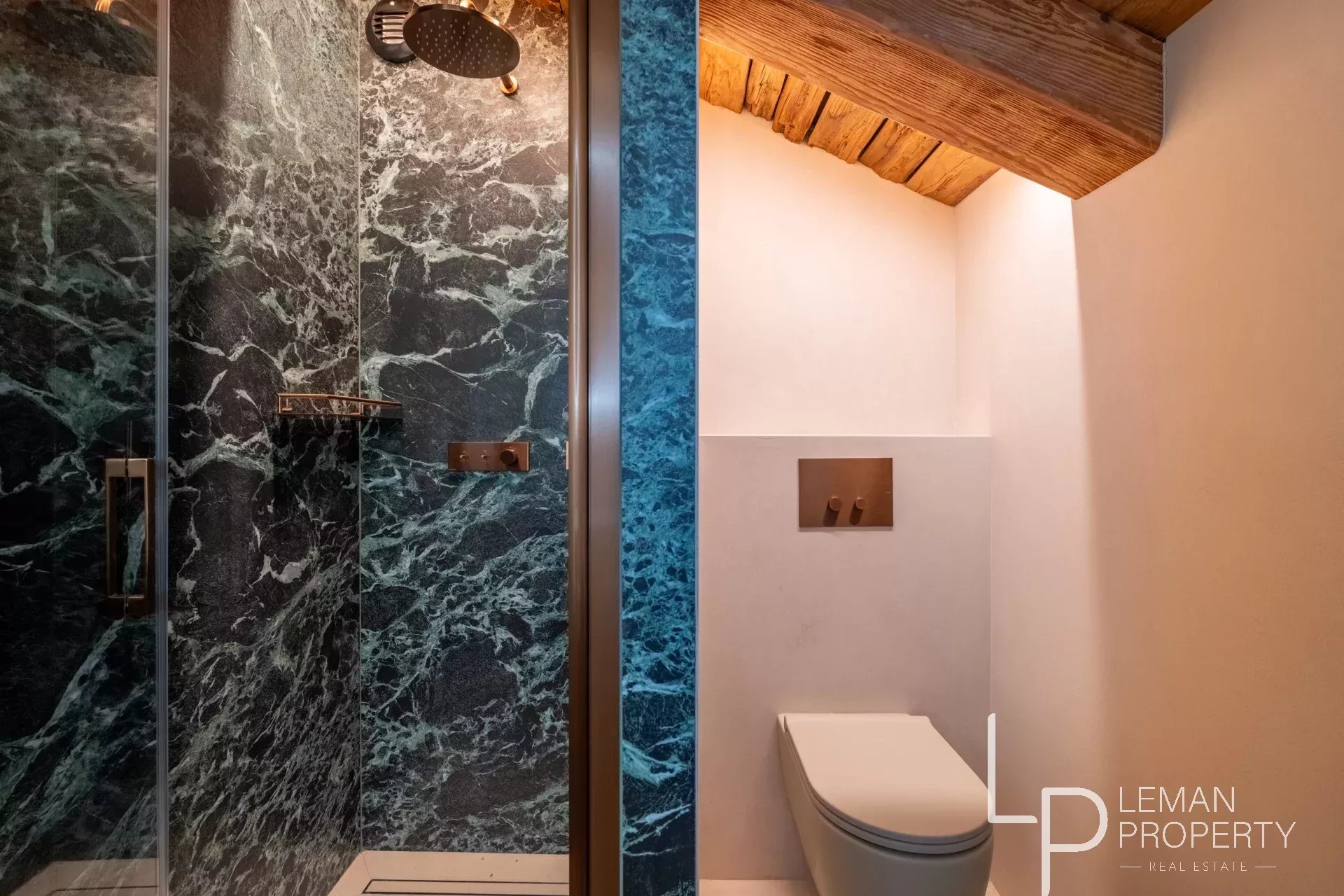 L'agence Leman property vous propose un chalet à la vente