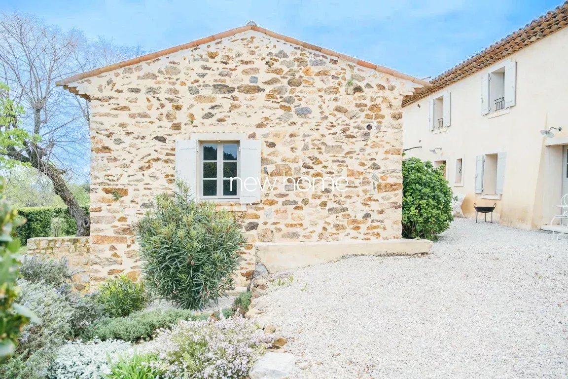 Ancienne ferme de 1850 avec vue panoramique à Tanneron! Un véritable rêve provençal