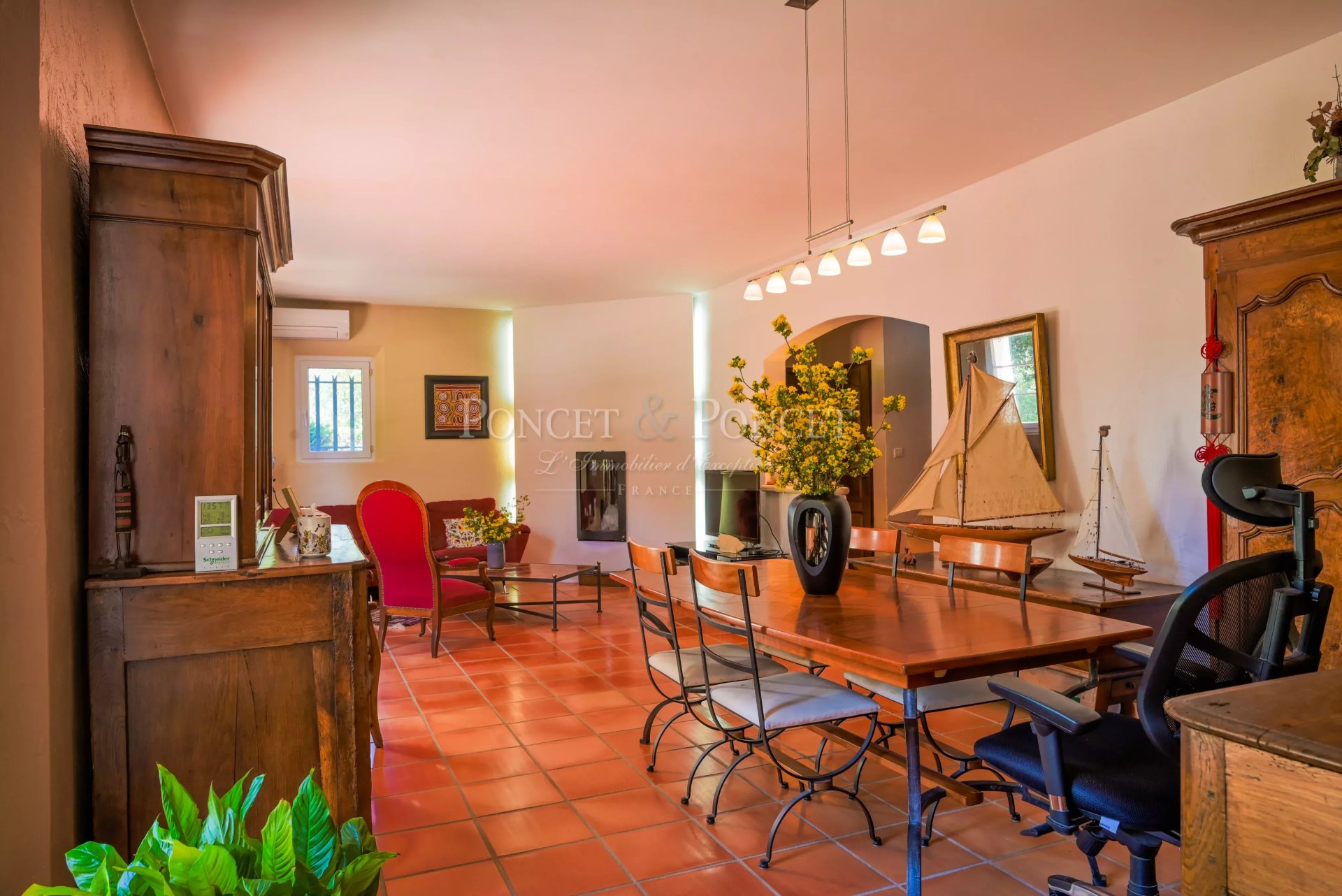 3 Bedroom Villa/Townhouse's Image 14