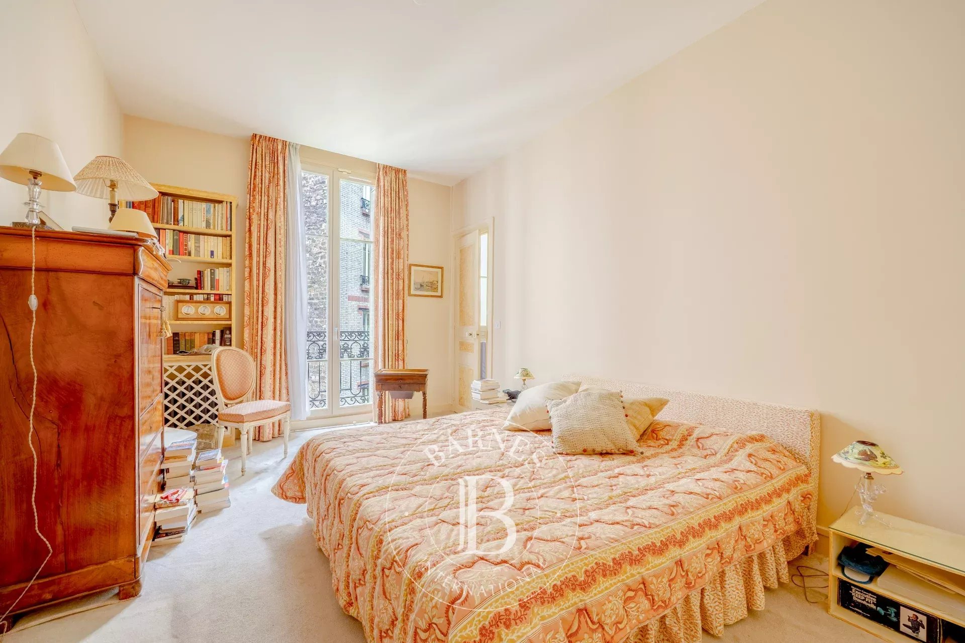 Paris  - Apartment 3 Bedrooms - picture 8