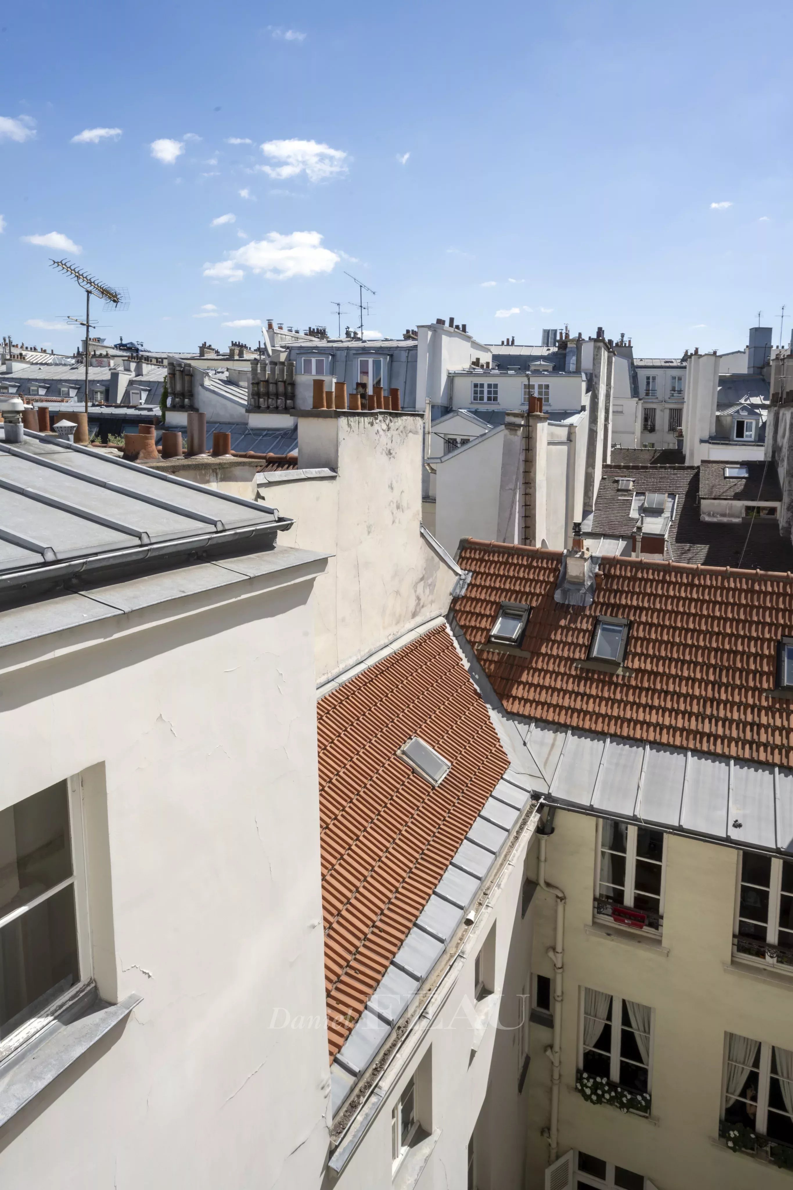 Sale Apartment Paris 4th