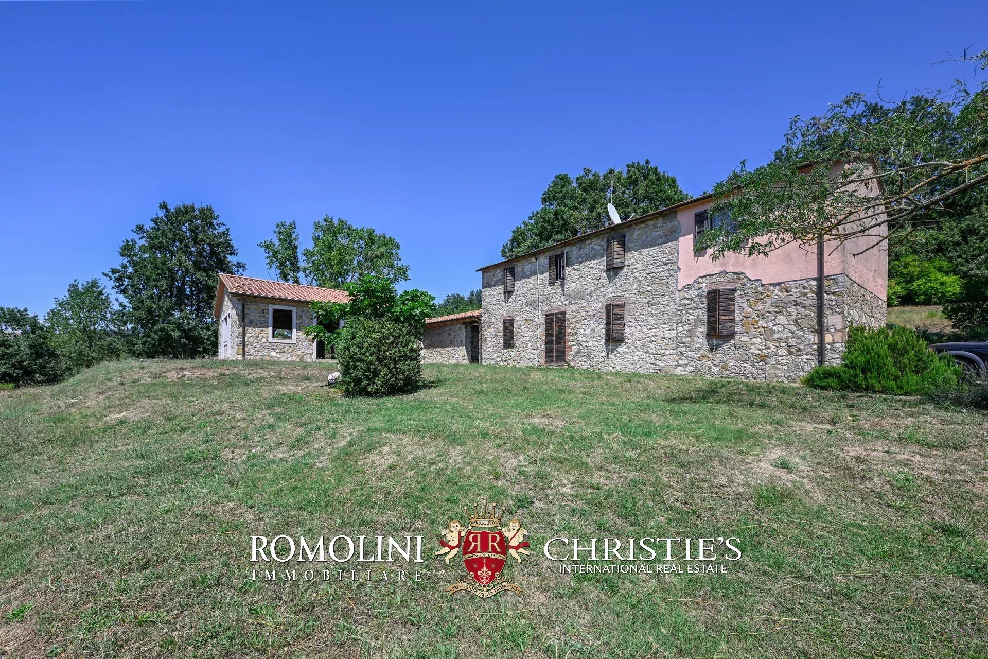 6 Bedroom Vineyard's Image 21
