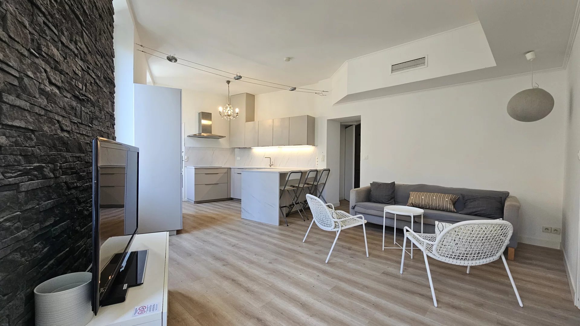 Appartement 3P Rénové - Coulèe Verte