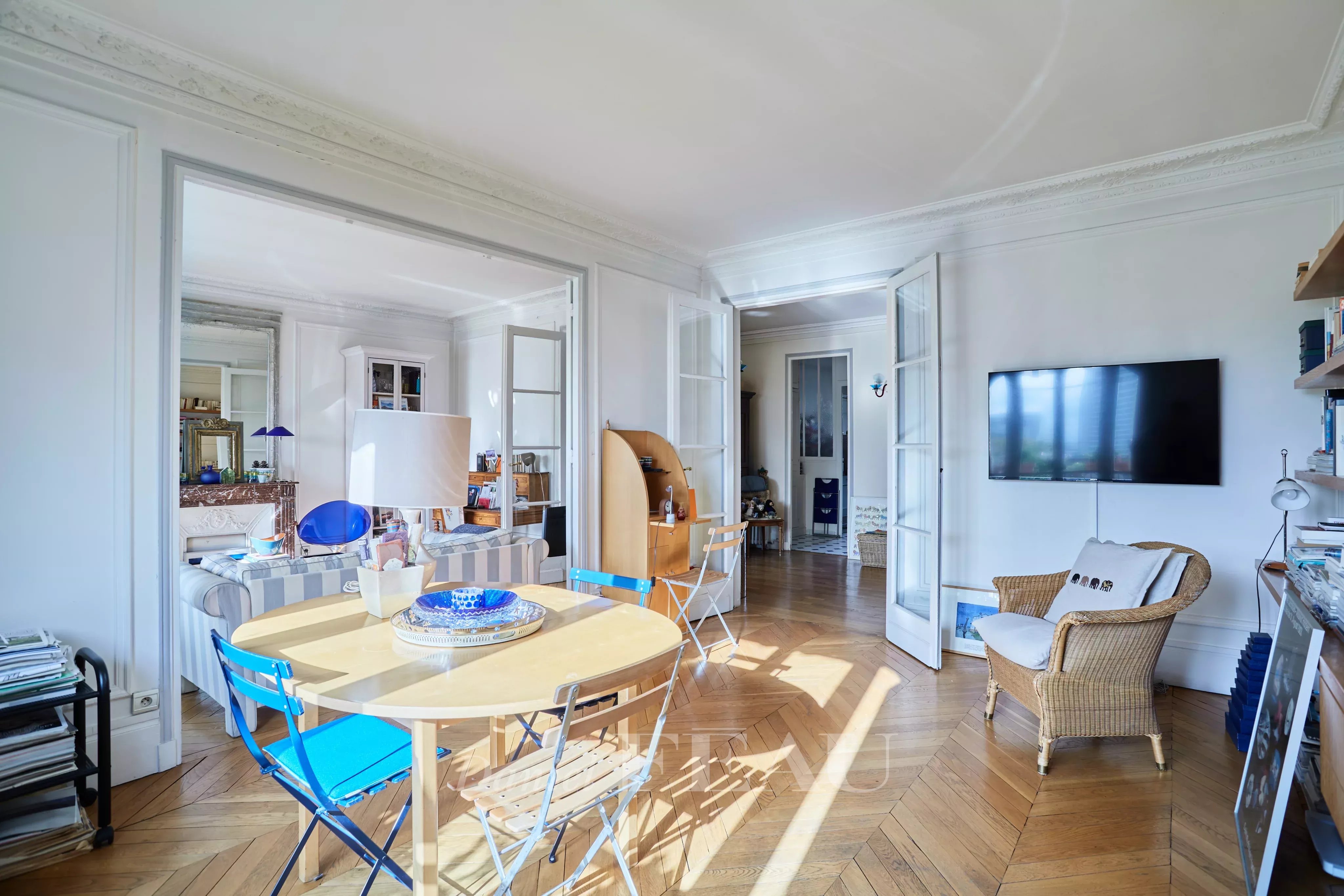 Sale Apartment Paris 16th