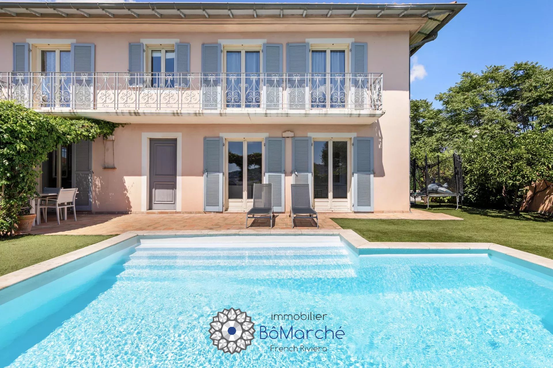 Agence immobilière de 