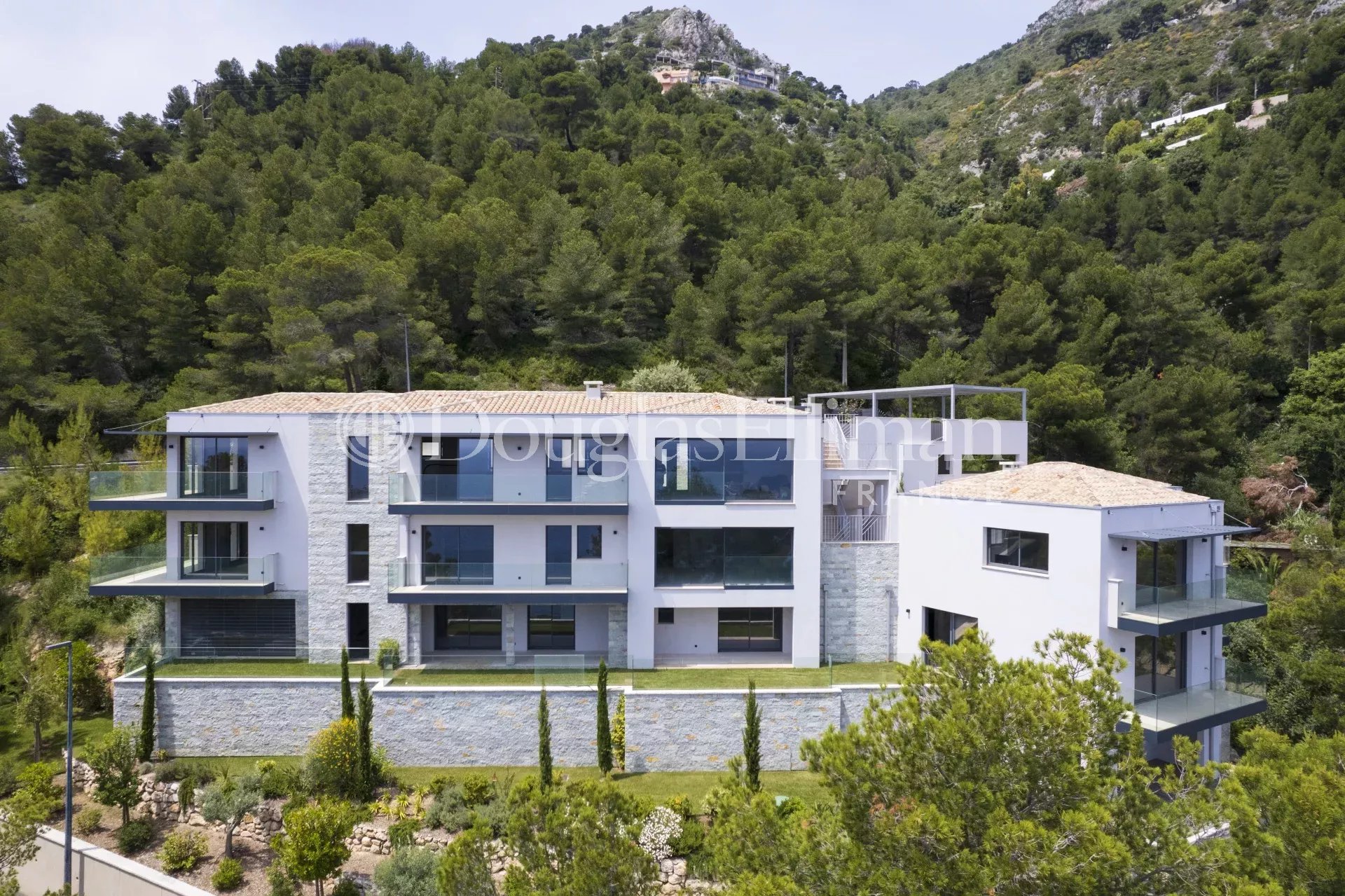 EZE-BORD-DE-MER  - Ensemble de 2 villas avec vue mer panoramique
