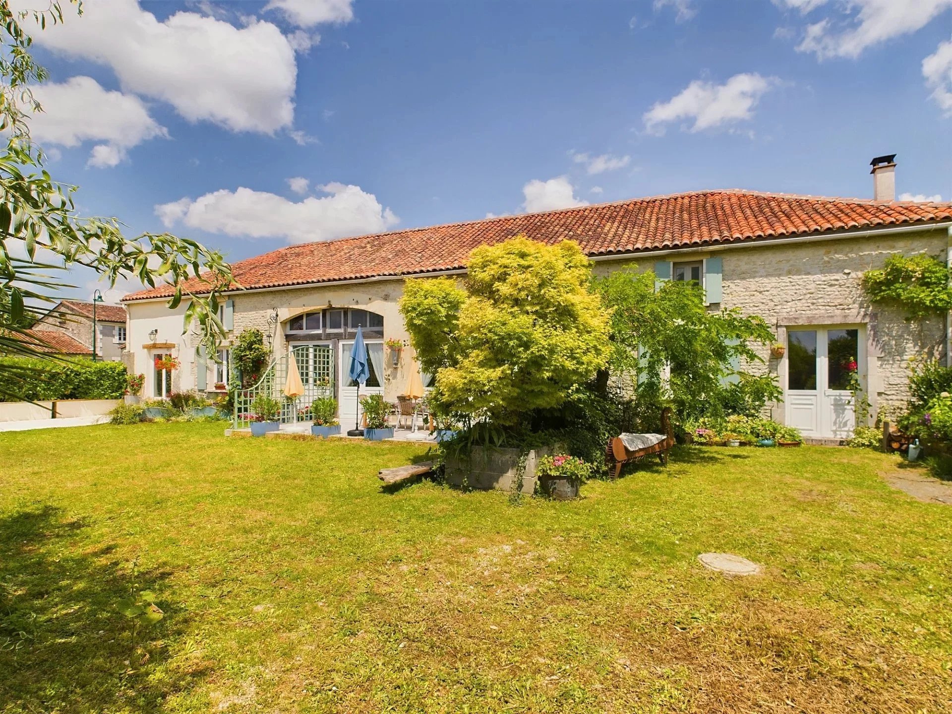 Sale House Bresdon