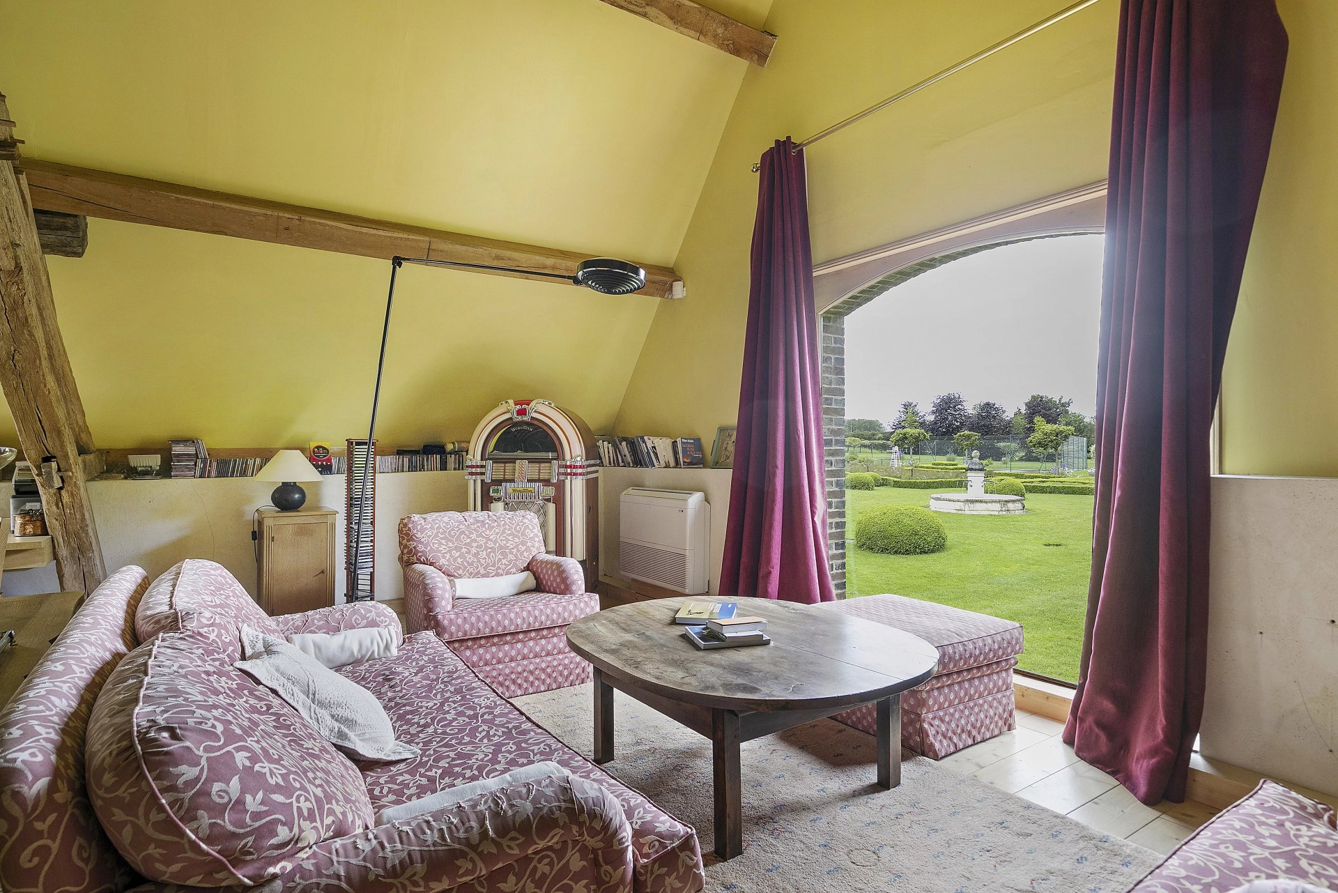 9 Bedroom Villa/Townhouse's Image 5