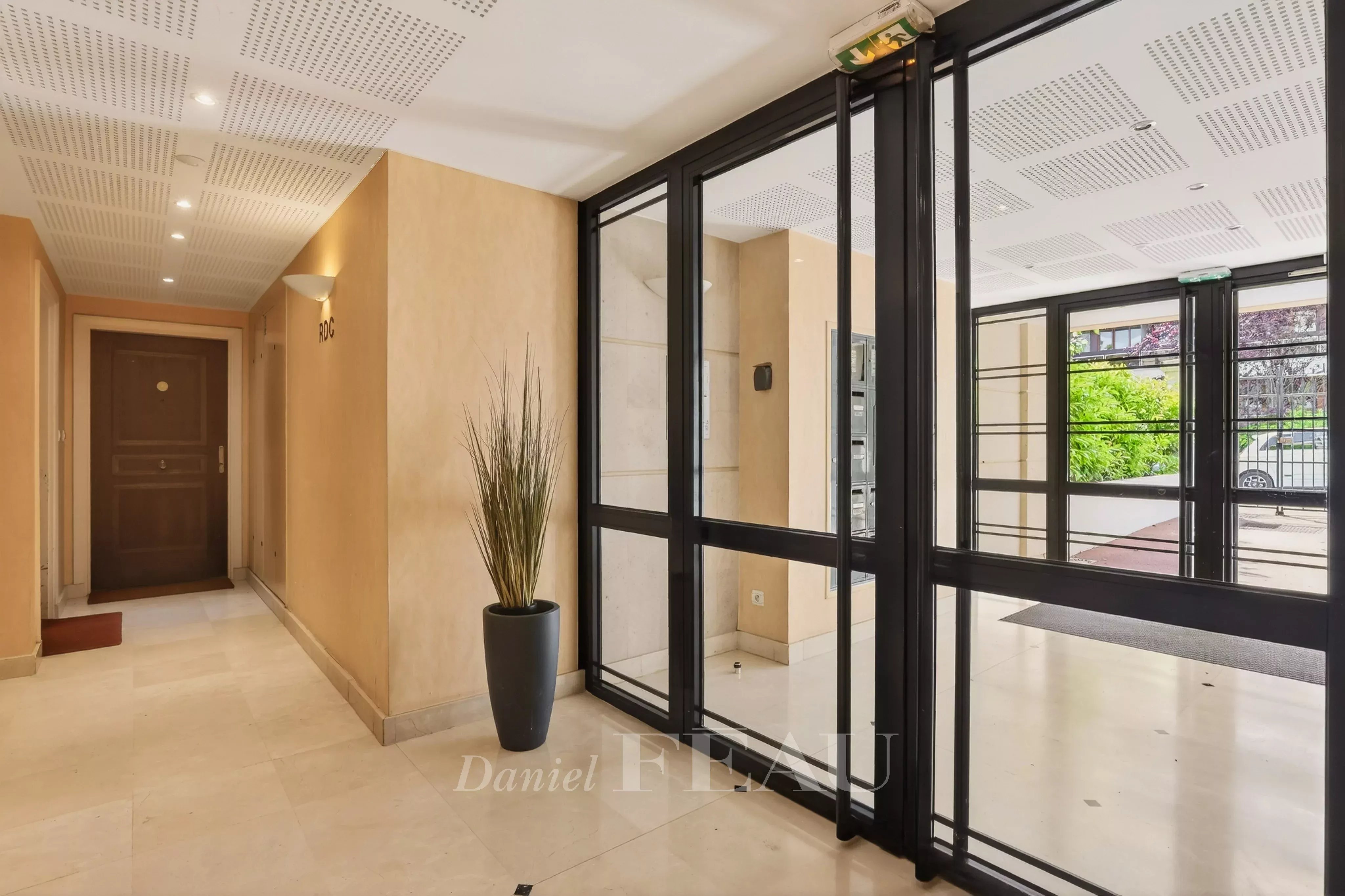 Sale Apartment Saint-Cloud