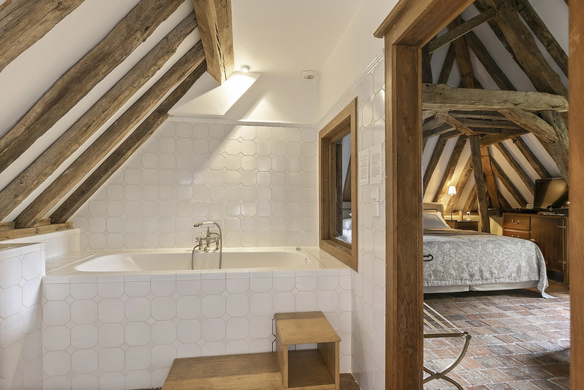 9 Bedroom Villa/Townhouse's Image 8