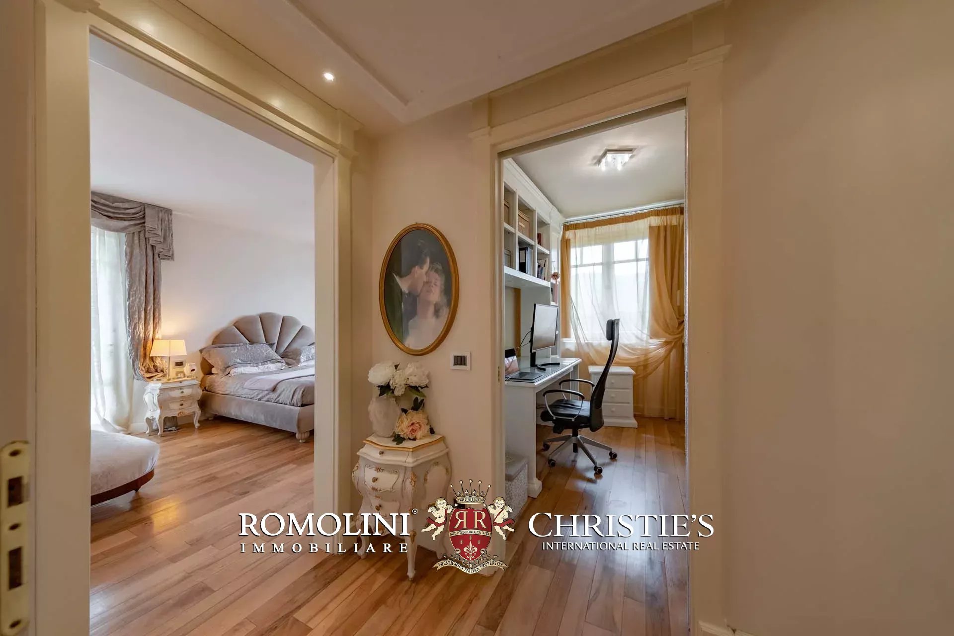 10 Bedroom Villa/Townhouse's Image 51