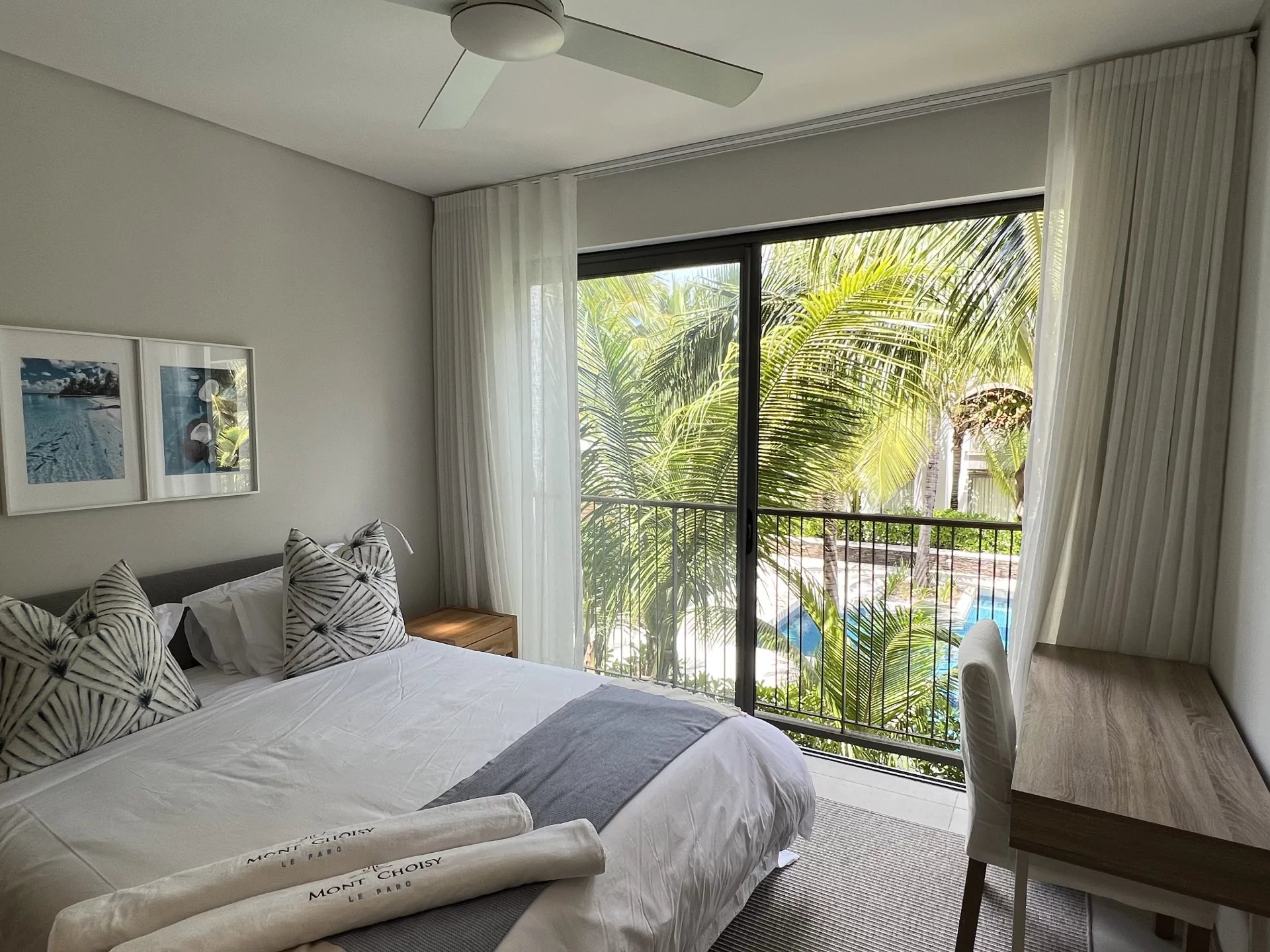 MONT CHOISY GOLF ESTATE- Beautiful upmarket apartment - 3 bedrooms - picture 34 title=