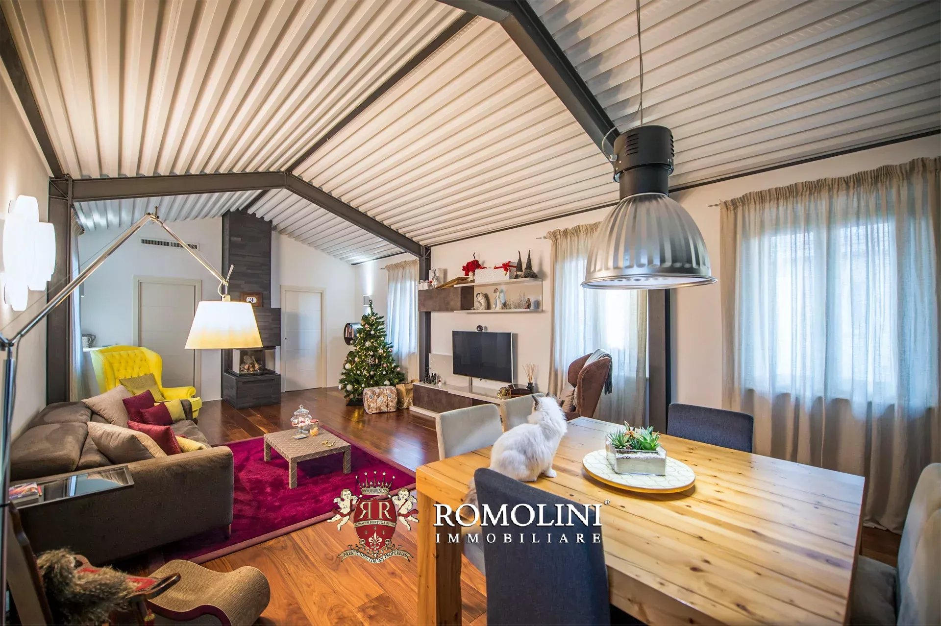 ECO-FRIENDLY VILLA FOR SALE NOT FAR FROM THE SEA, PISA, TUSCANY