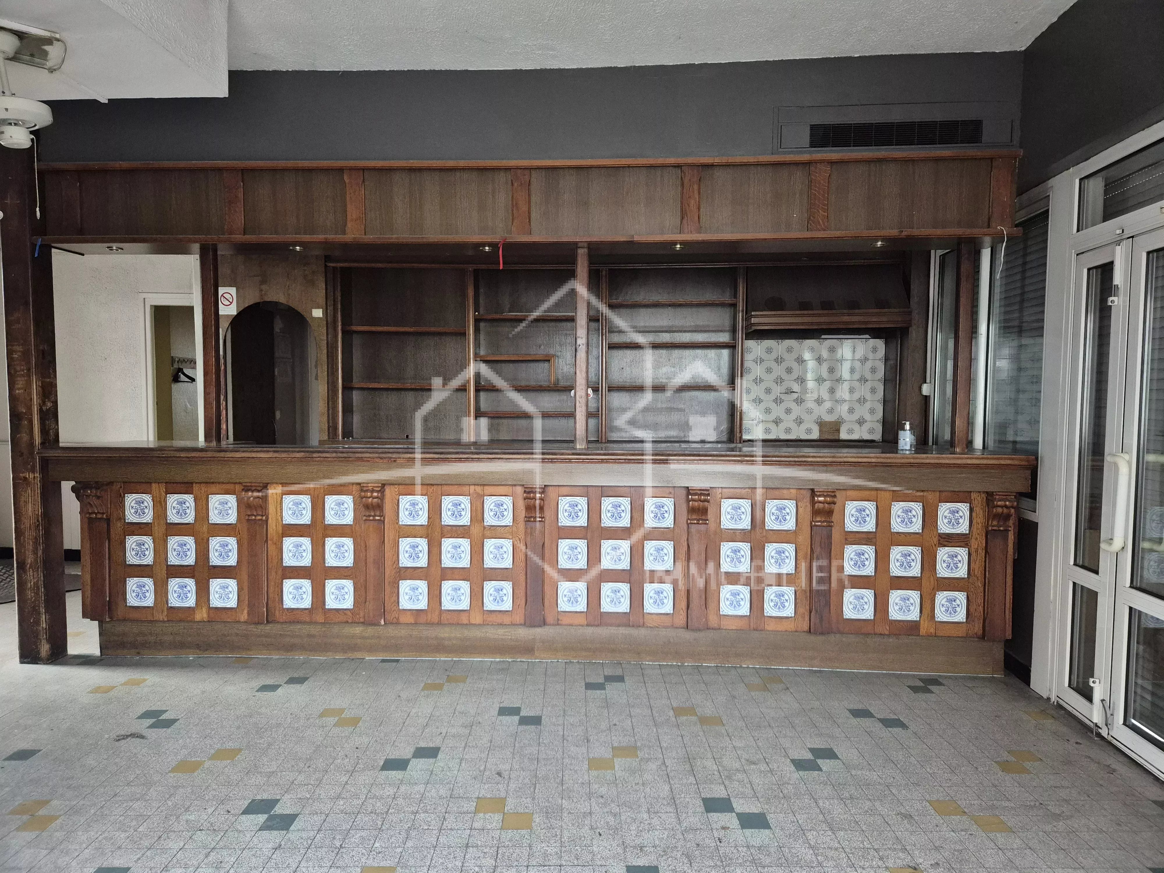 Local commercial à louer à Beaurepaire, 95,1 m²