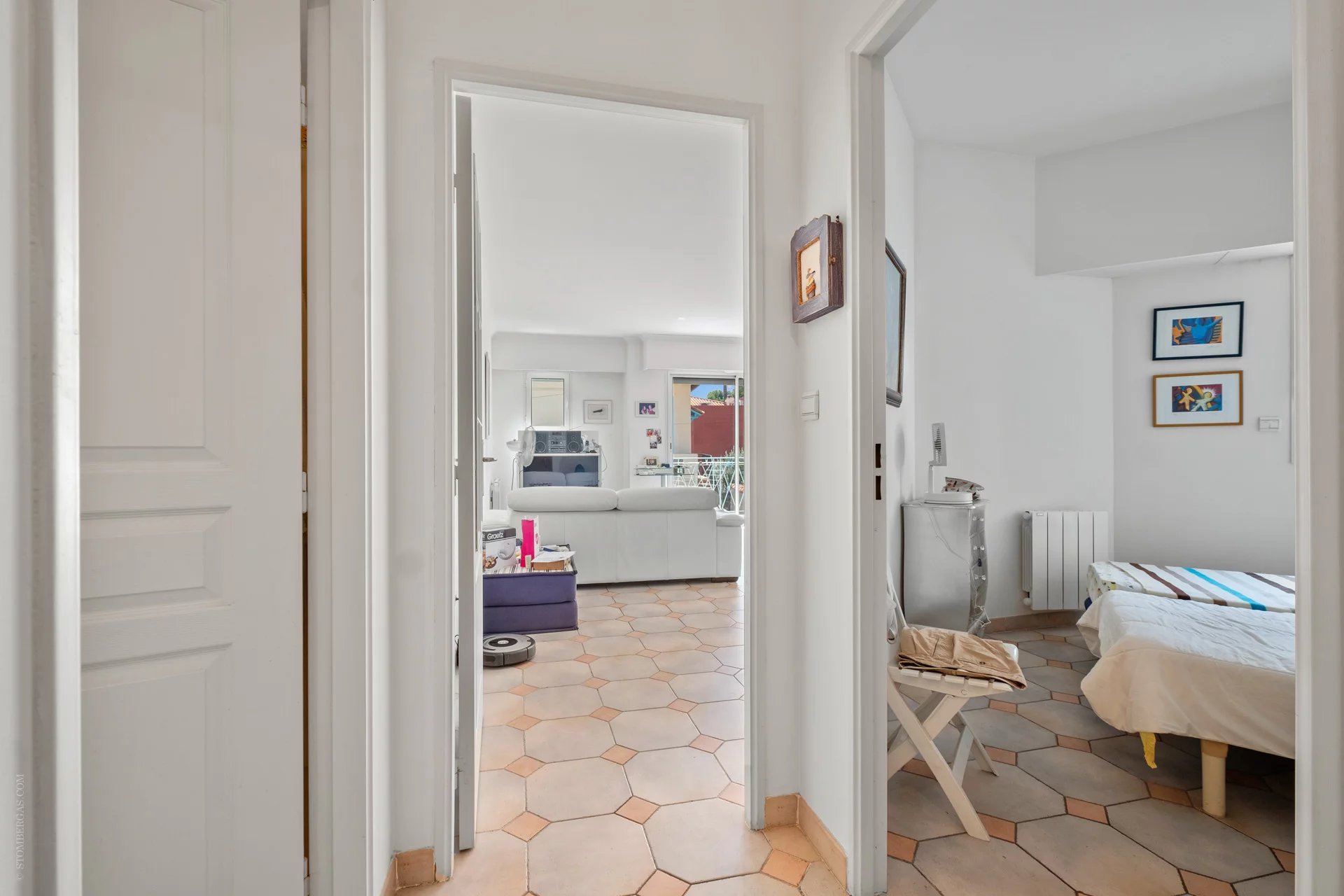 Exclusive in Saint-Jean-Cap-Ferrat: 1-bedroom apartment with terrace and garage, peace under the sun!