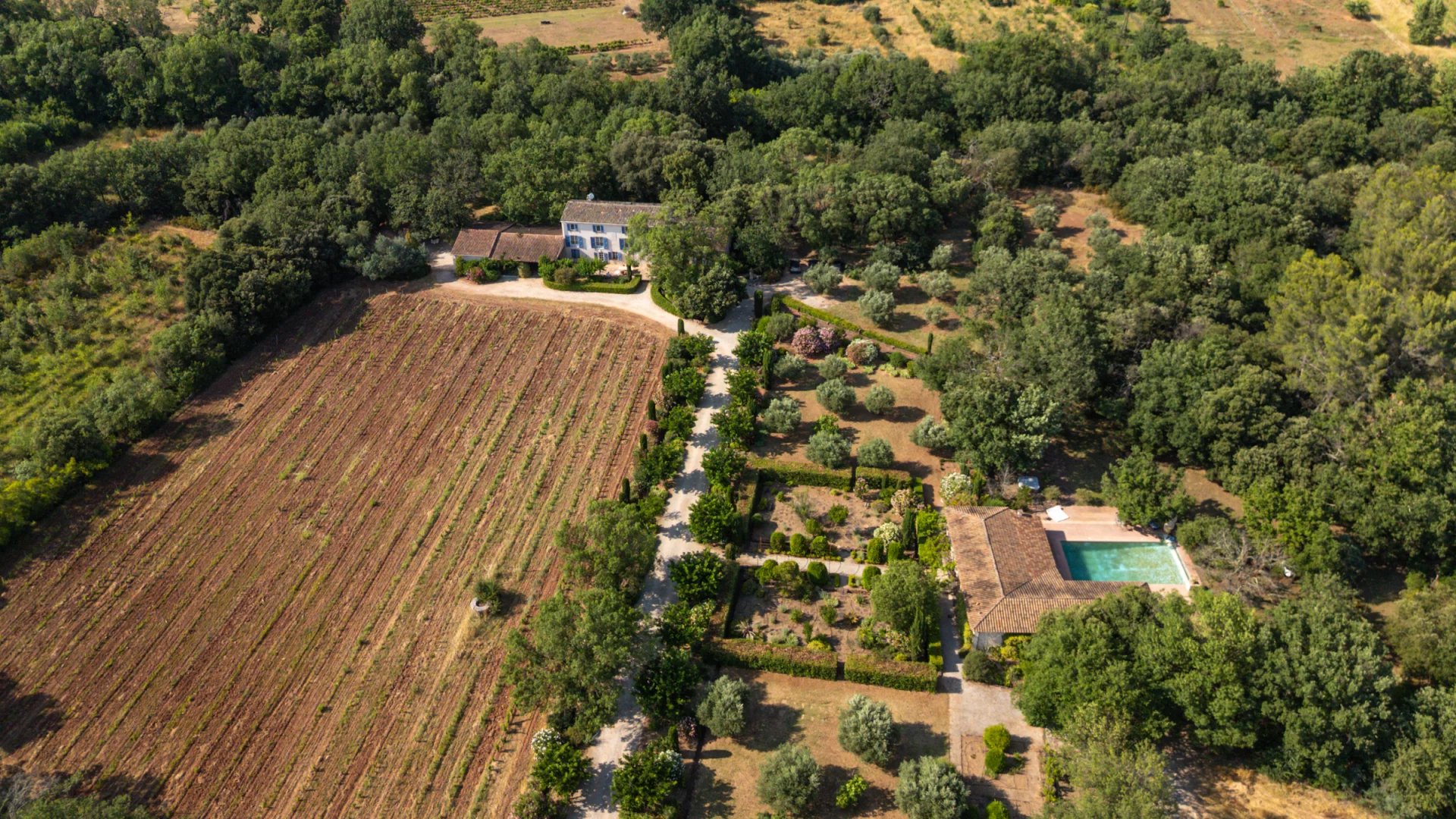 Exceptional Domaine with vines and Olive grove on the way to Saint-tropez