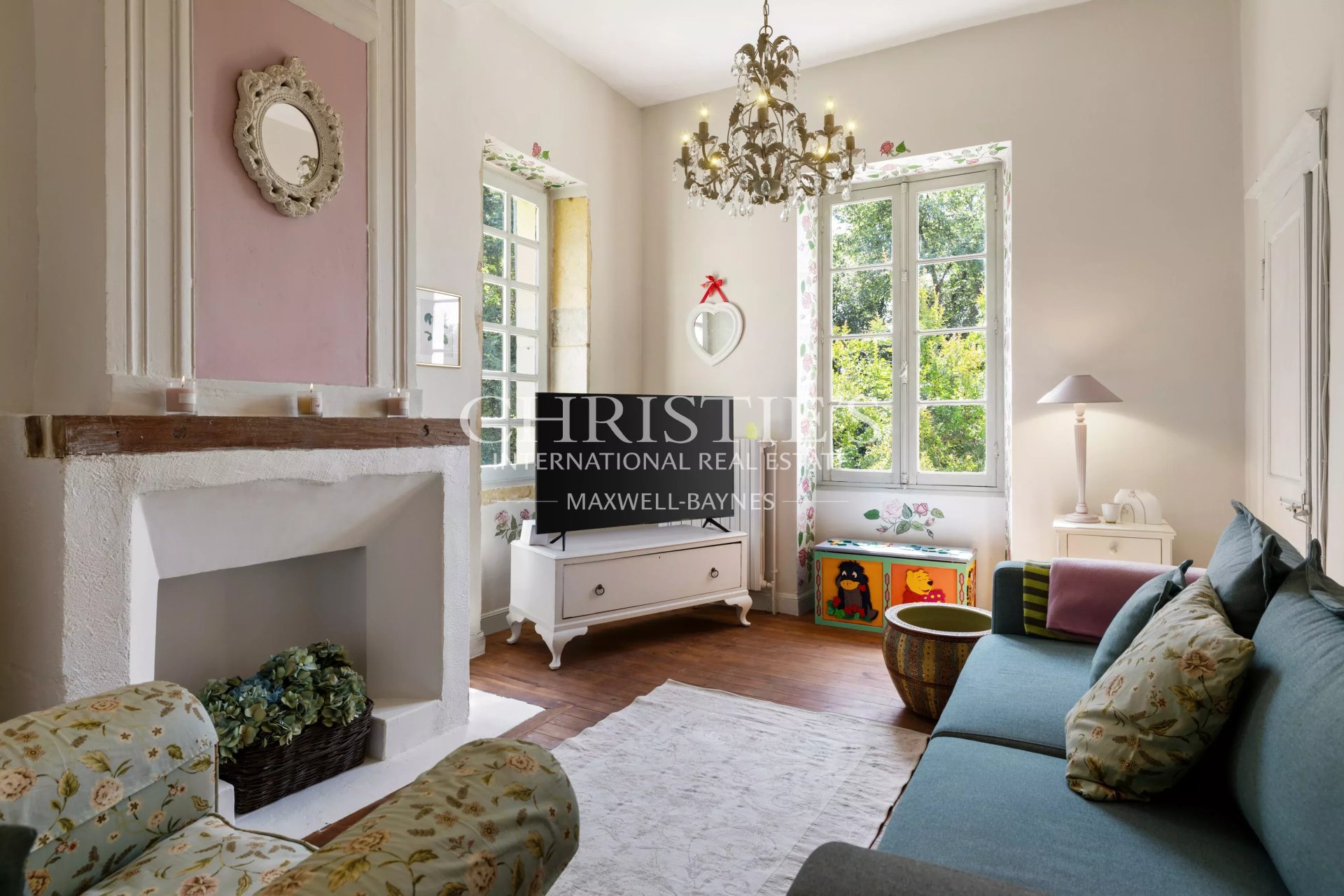 6 Bedroom Villa/Townhouse's Image 13