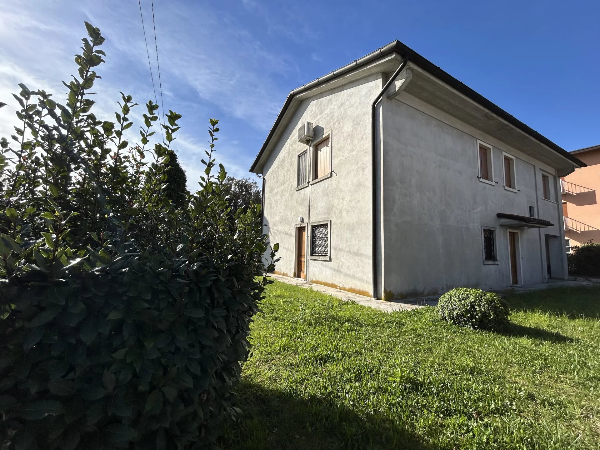 DETACHED VILLA IN VITTORIO VENETO - PROSECCO HILLS - VENETO, ITALY