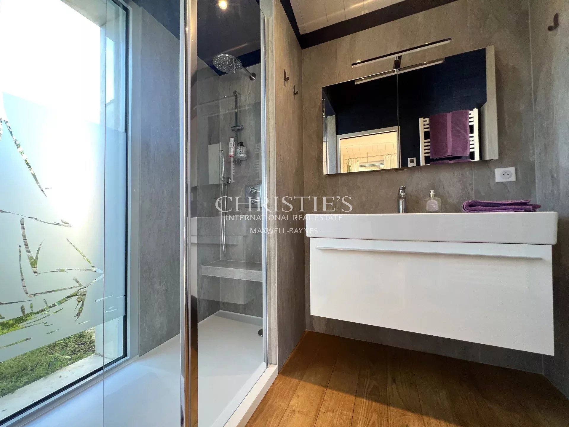 4 Bedroom Villa/Townhouse's Image 16